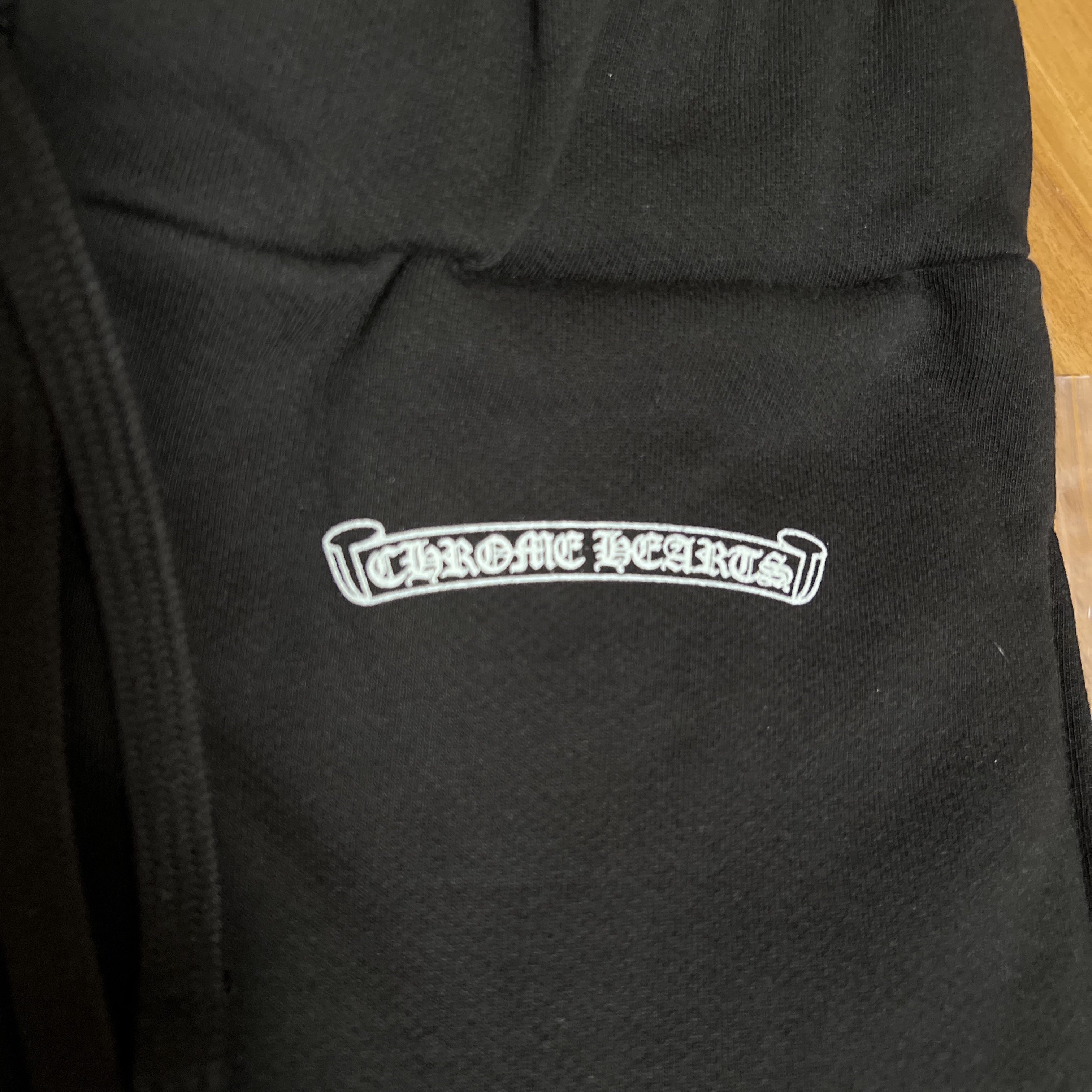 Chrome Hearts Scroll Logo Spellout Sweatpants Black 착용 스타일