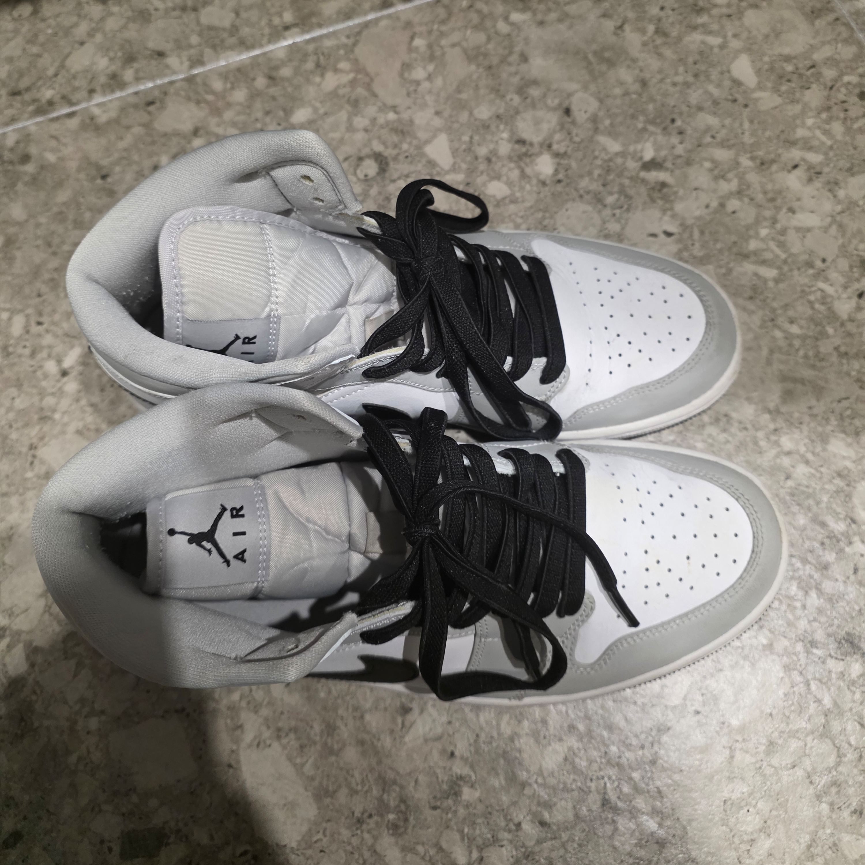 (W) Jordan 1 Mid Grey Fog 착용 스타일