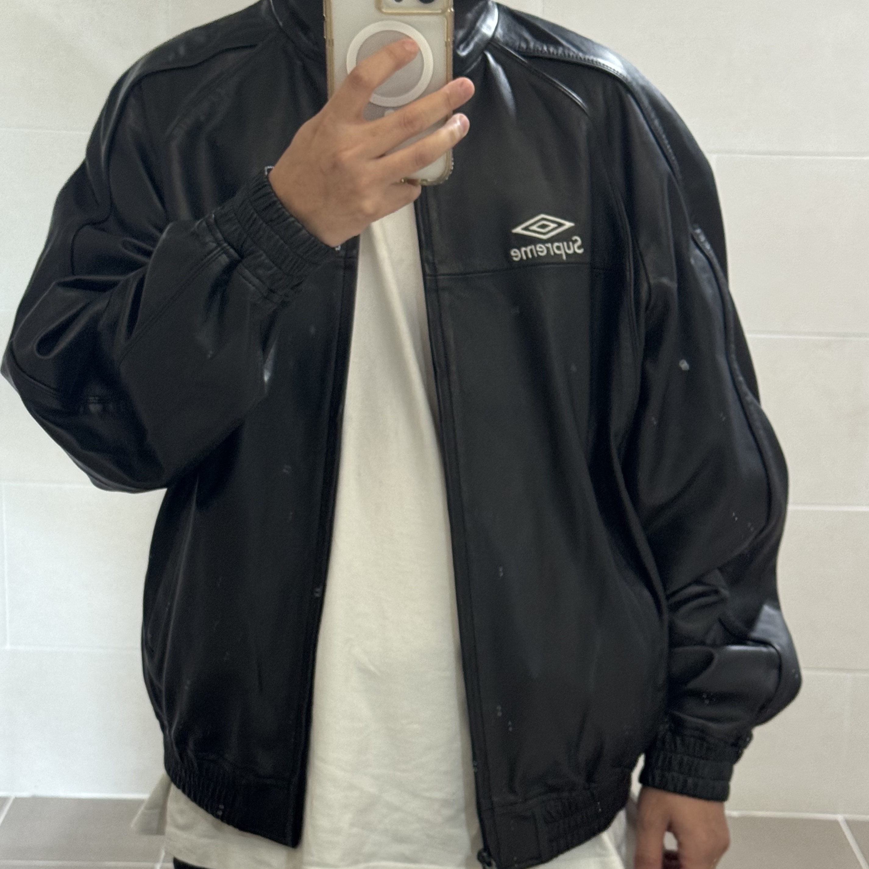 Supreme x Umbro Leather Track Jacket Black - 25FW 착용 스타일 - 4
