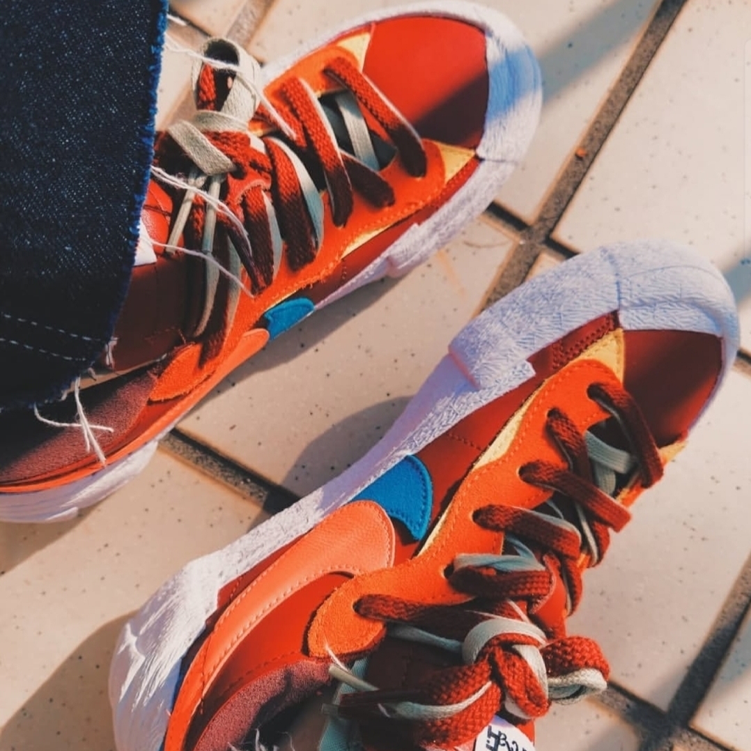 Nike x Sacai x Kaws Blazer Low Team Red 착용 스타일