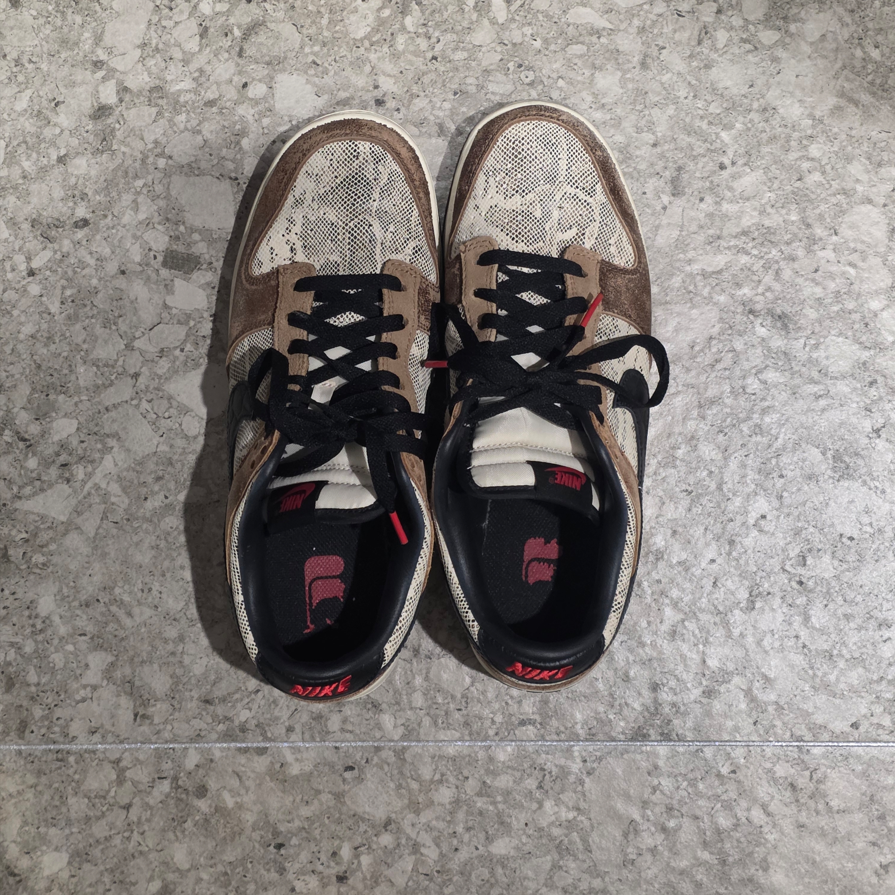 Nike Dunk Low PRM Head to Head 착용 스타일