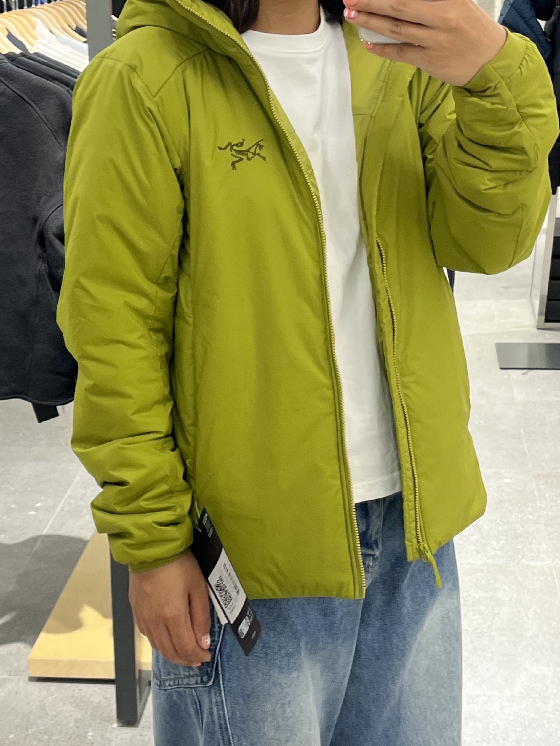 Arc'teryx Atom SV Hoody Olive Moss 착용 스타일 - 3
