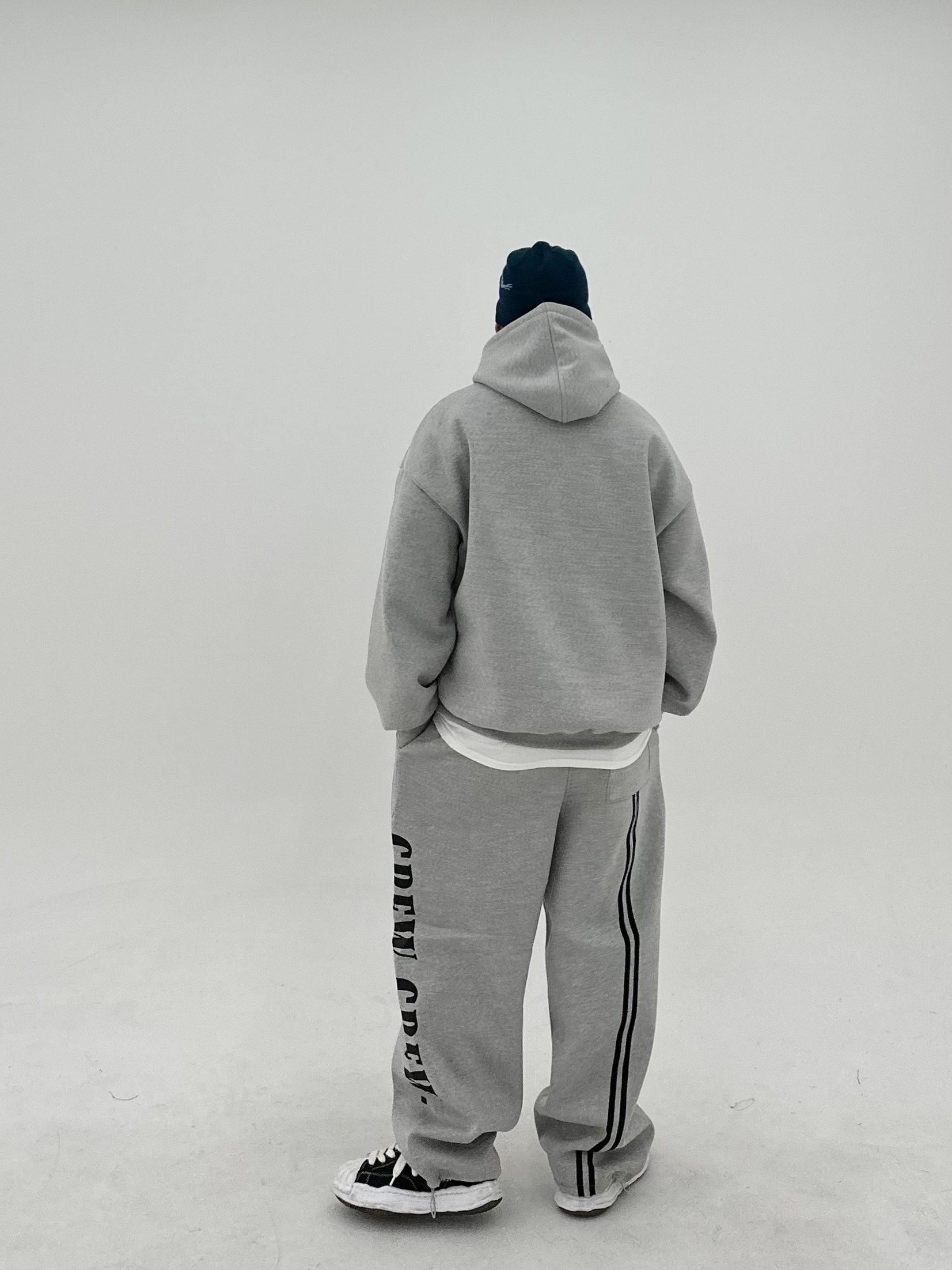 Arc'teryx Bird Head Toque Nightscape Glacial, Maison Mihara Yasuhiro Blakey OG Sole Canvas Low-top Sneakers Black White 착용 스타일 - 4