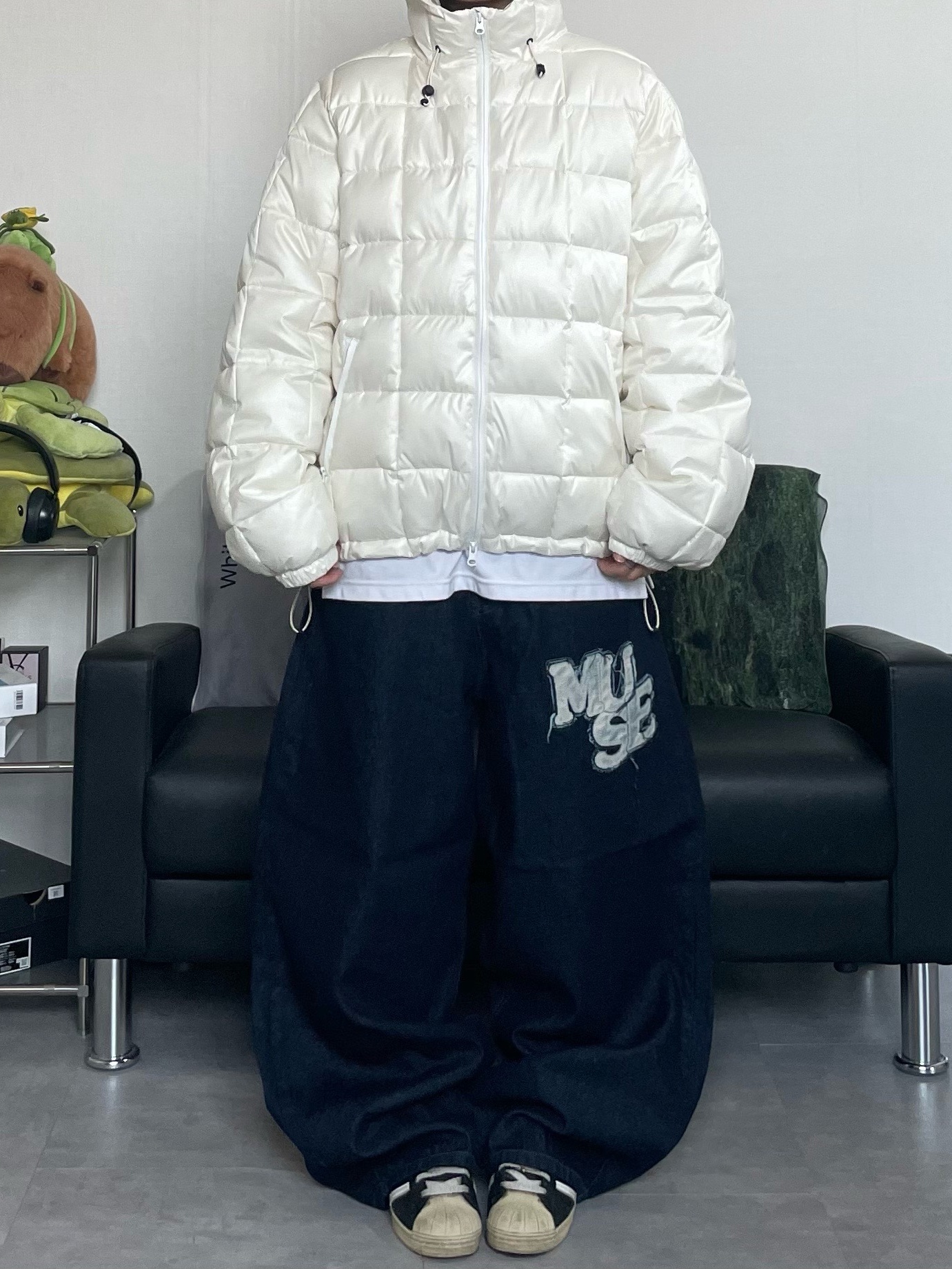 Adidas Superstar Premium Black White 착용 스타일 - 4