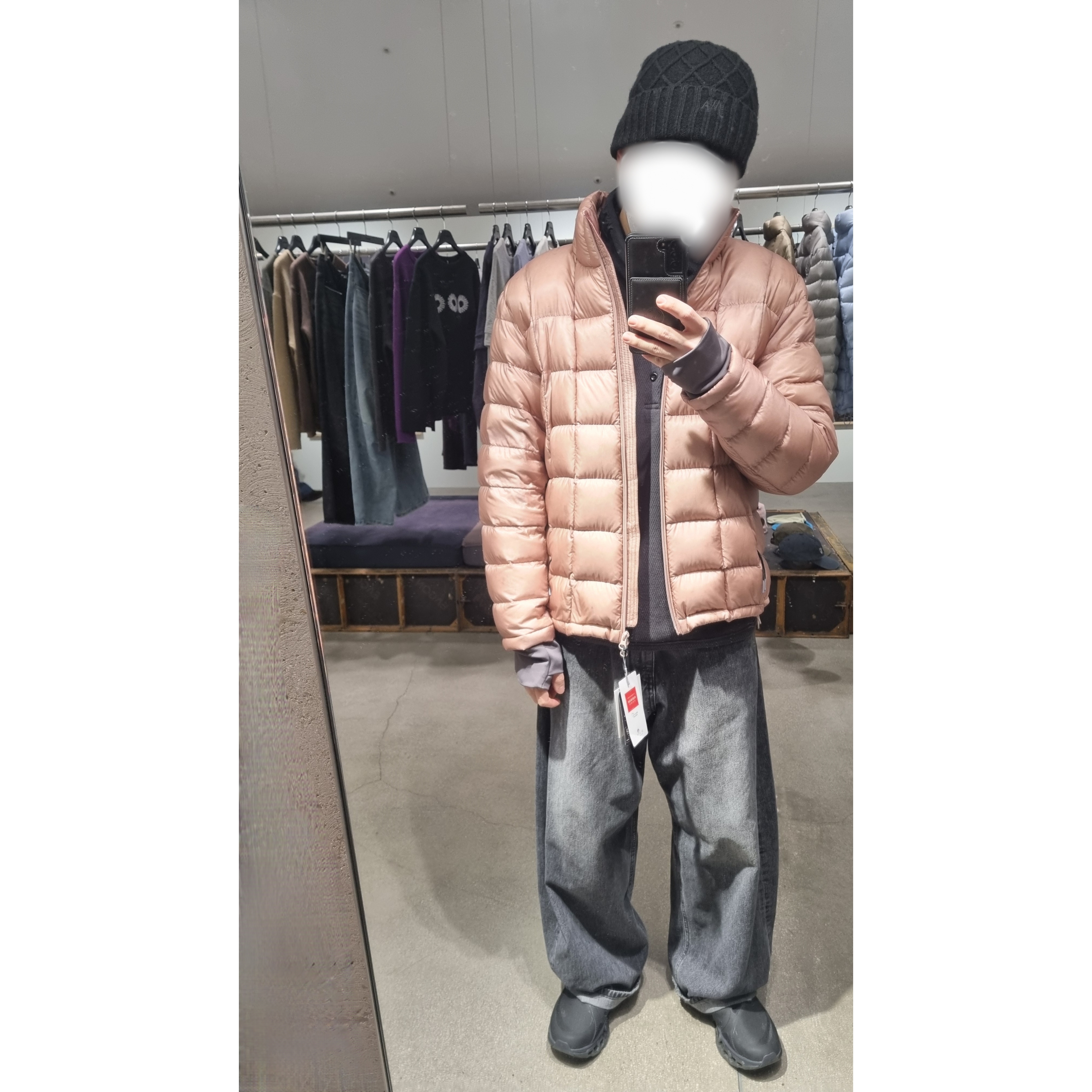 On Running x Post Archive Faction (Paf) Cloudmonster 2 Black Magnet, 999Humanity Modular Light Goose Puffer Maroon 착용 스타일 - 1