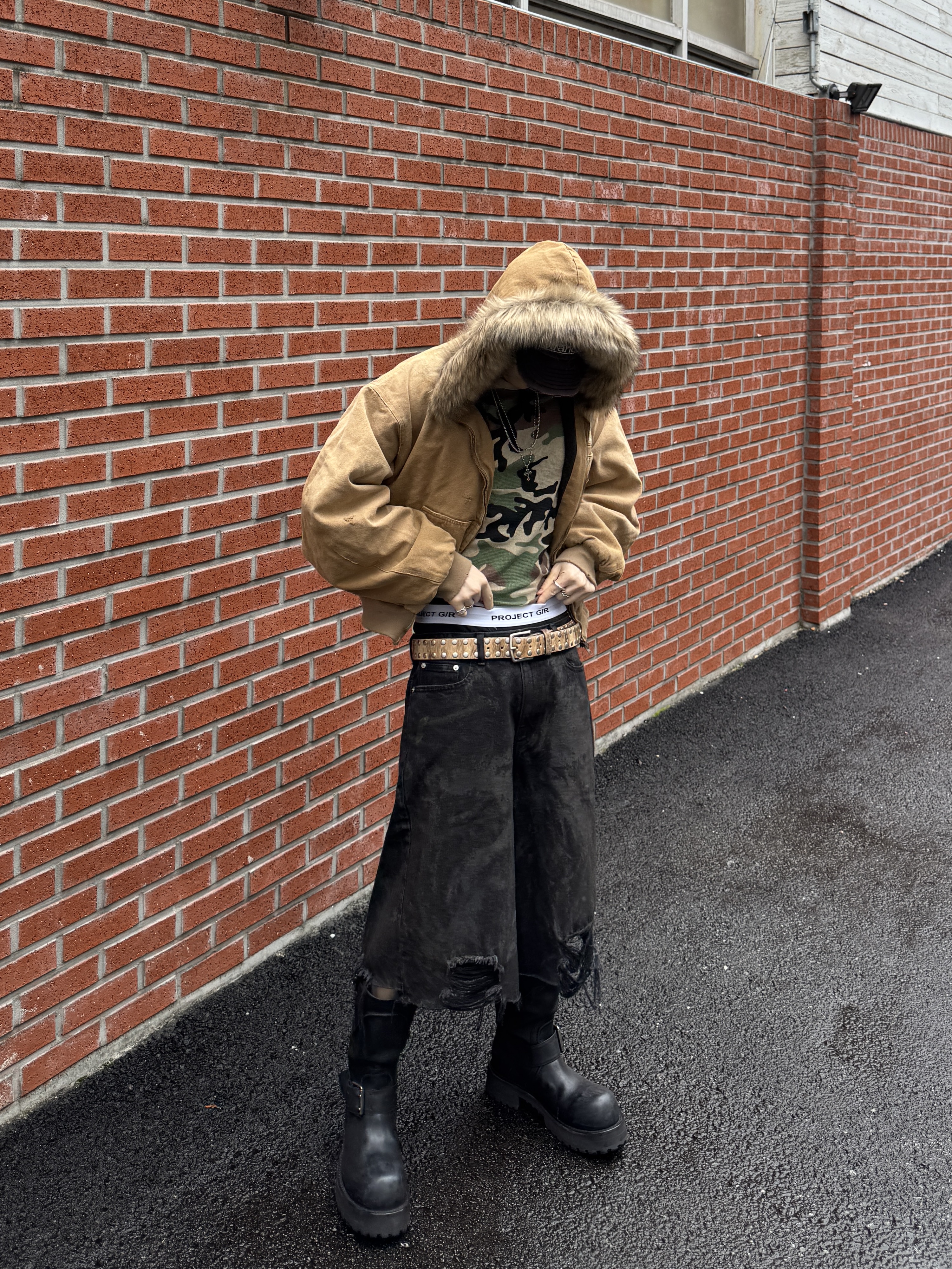 Protocol Index Detachable Fur Hooded Work Jacket Beige, Corteiz Guerillaz Thermal L/S T-Shirt Woodland Camo 착용 스타일 - 1