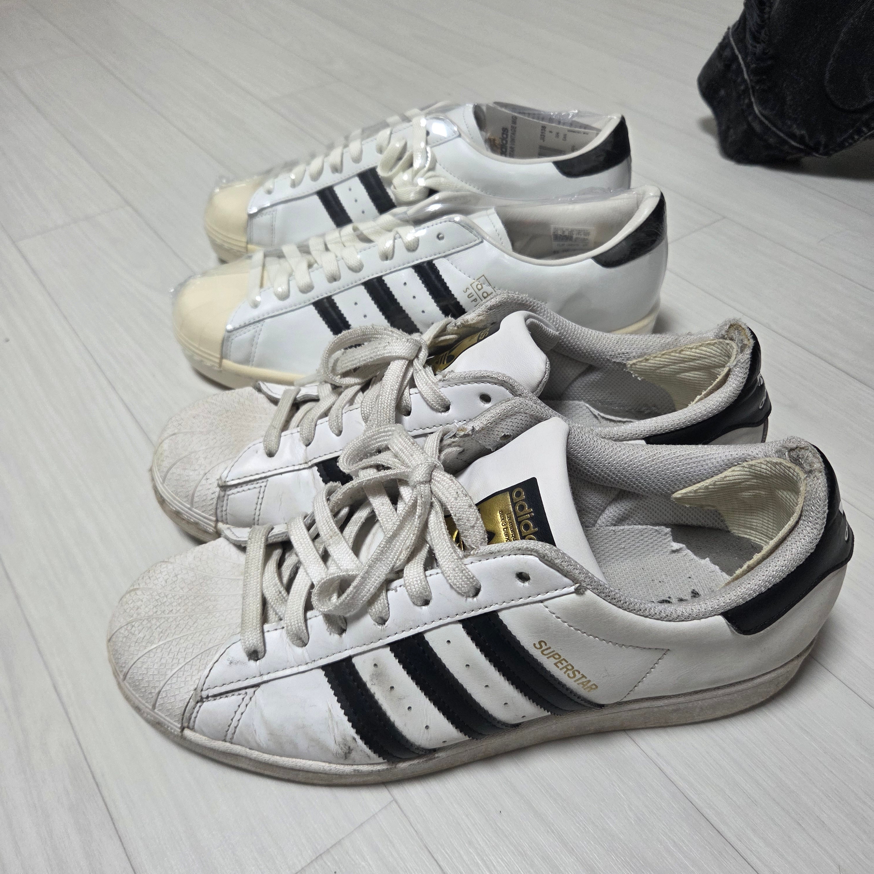 Adidas Superstar White Black, Adidas Superstar Vintage Made in Germany Core White Core Black 착용 스타일
