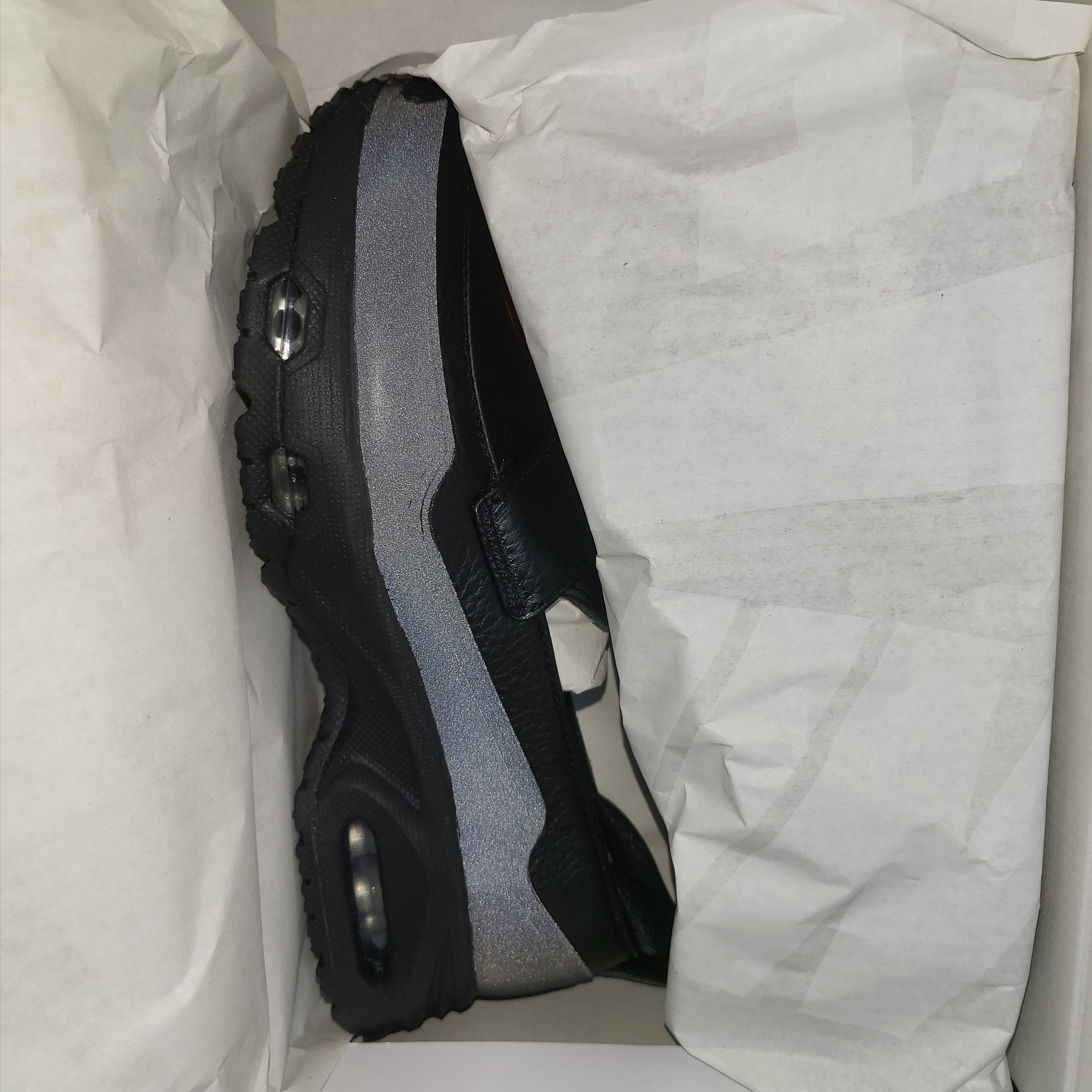(W) Nike x SWDC Air Max Phenomena Black Metallic Silver 착용 스타일