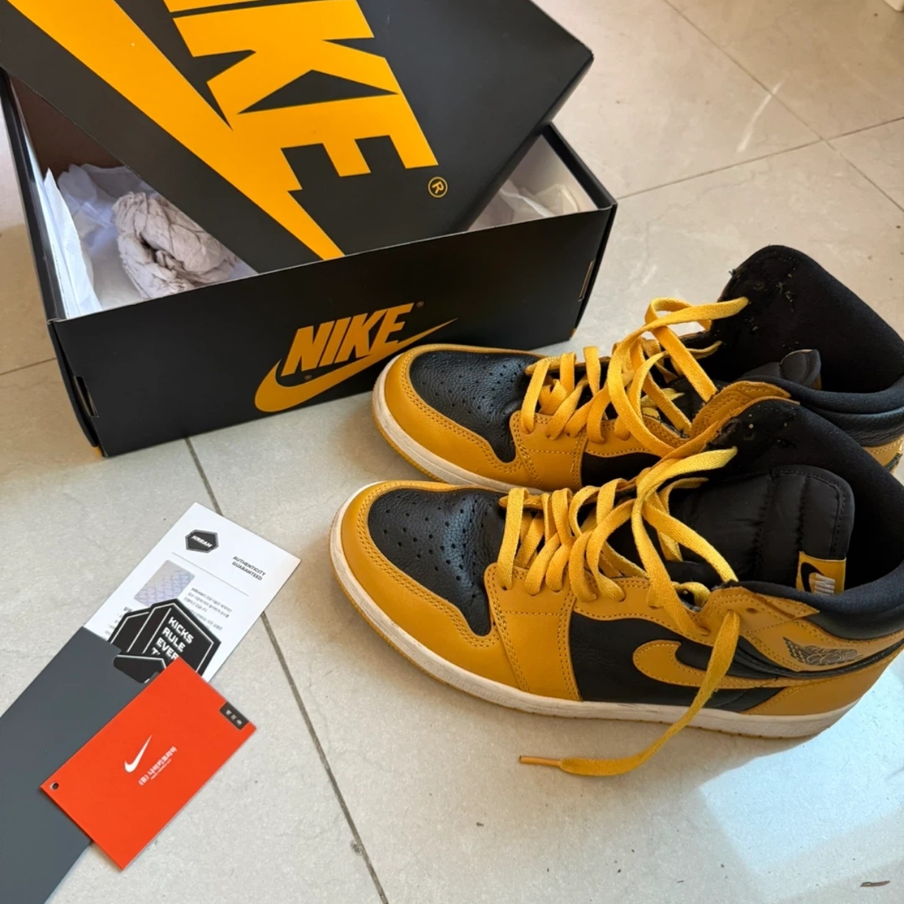 Jordan 1 Retro High OG Pollen 착용 스타일