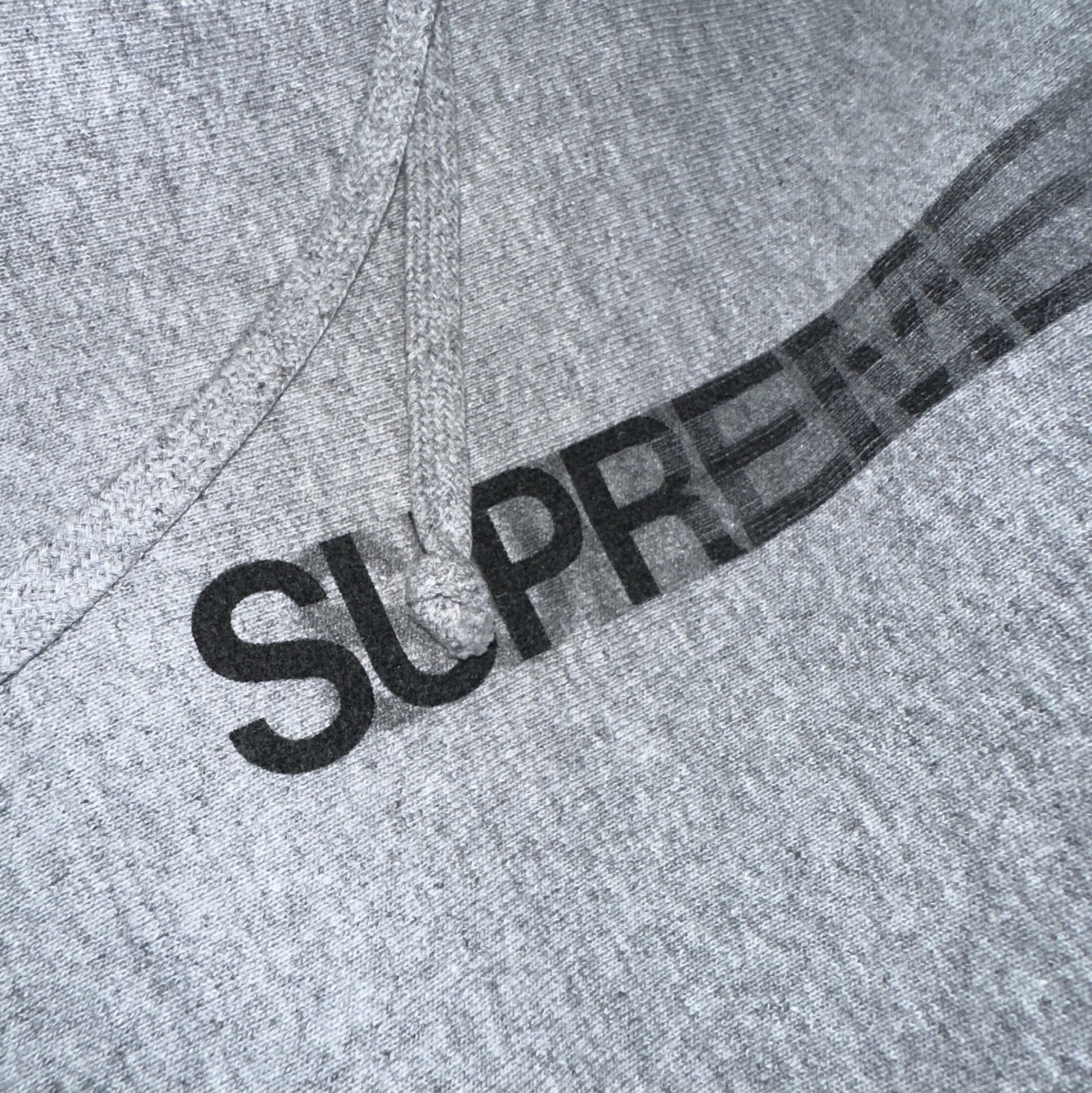 Supreme Motion Logo Hooded Sweatshirt Heather Grey - 23SS 착용 스타일