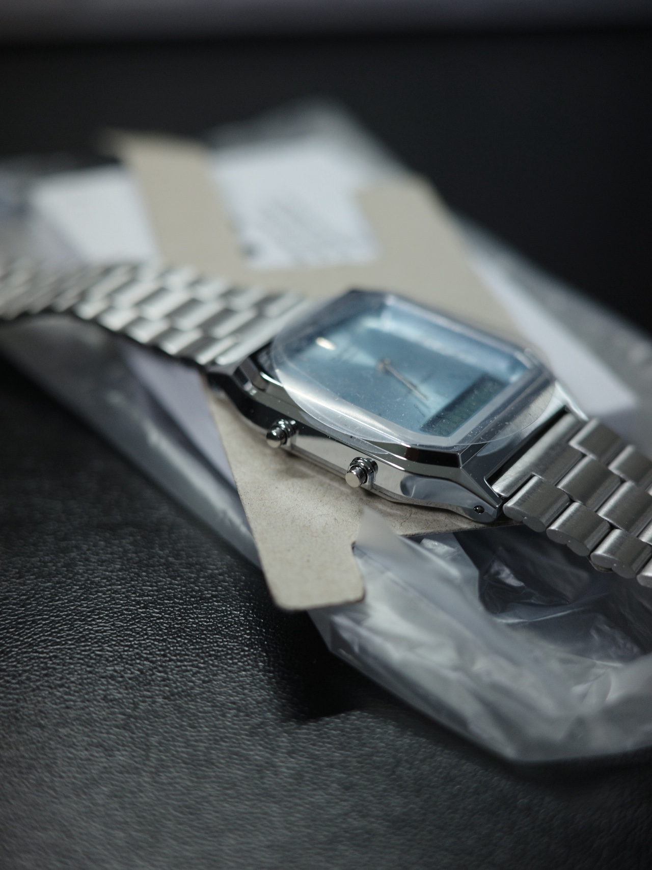 Casio AQ-230A-2A1MQY 착용 스타일 - 3