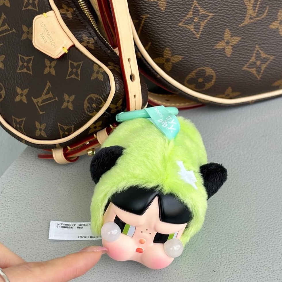 Pop Mart Crybaby x Powerpuff Girls Series Keyring Buttercup (Opened Case) 착용 스타일