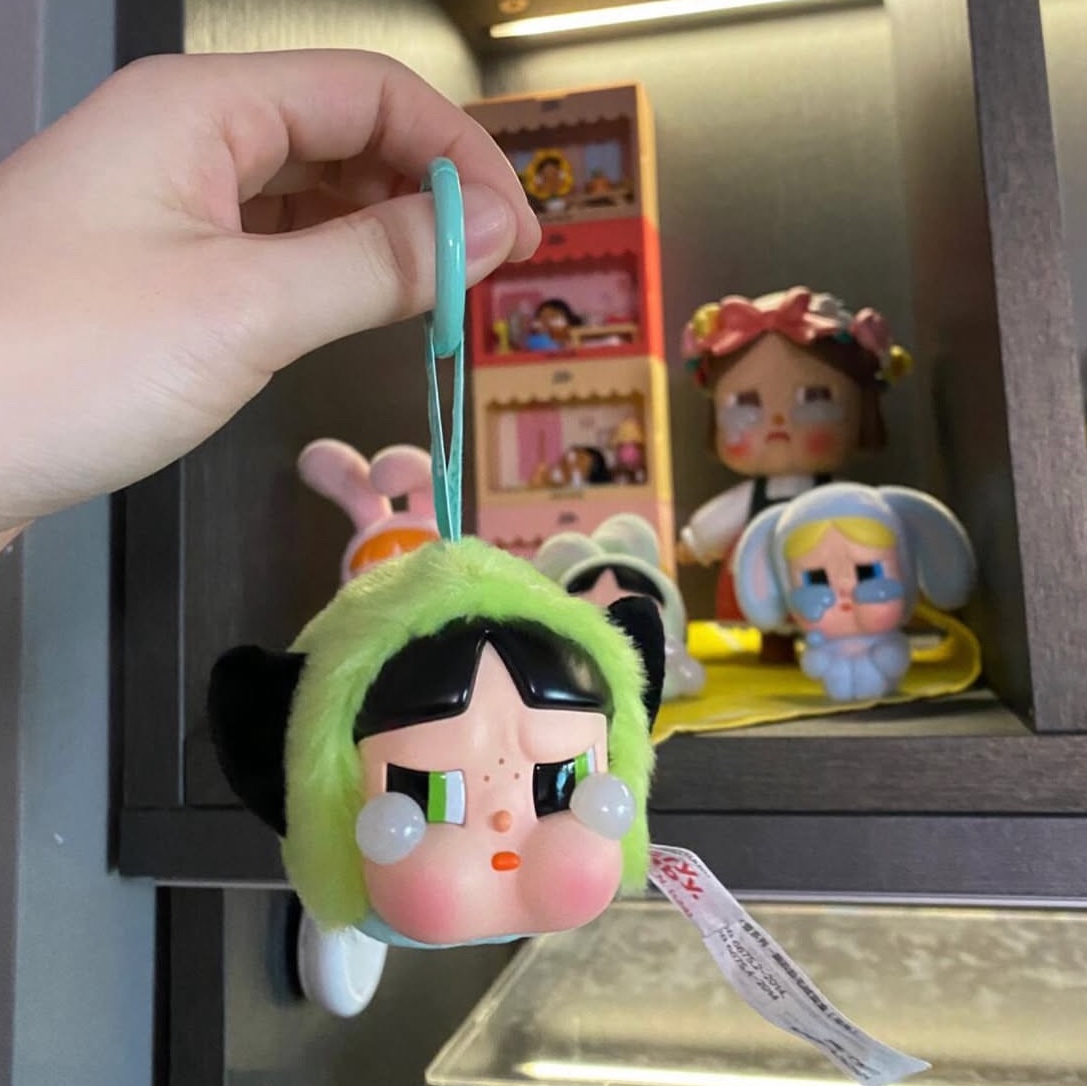 Pop Mart Crybaby x Powerpuff Girls Series Keyring Buttercup (Opened Case) 착용 스타일