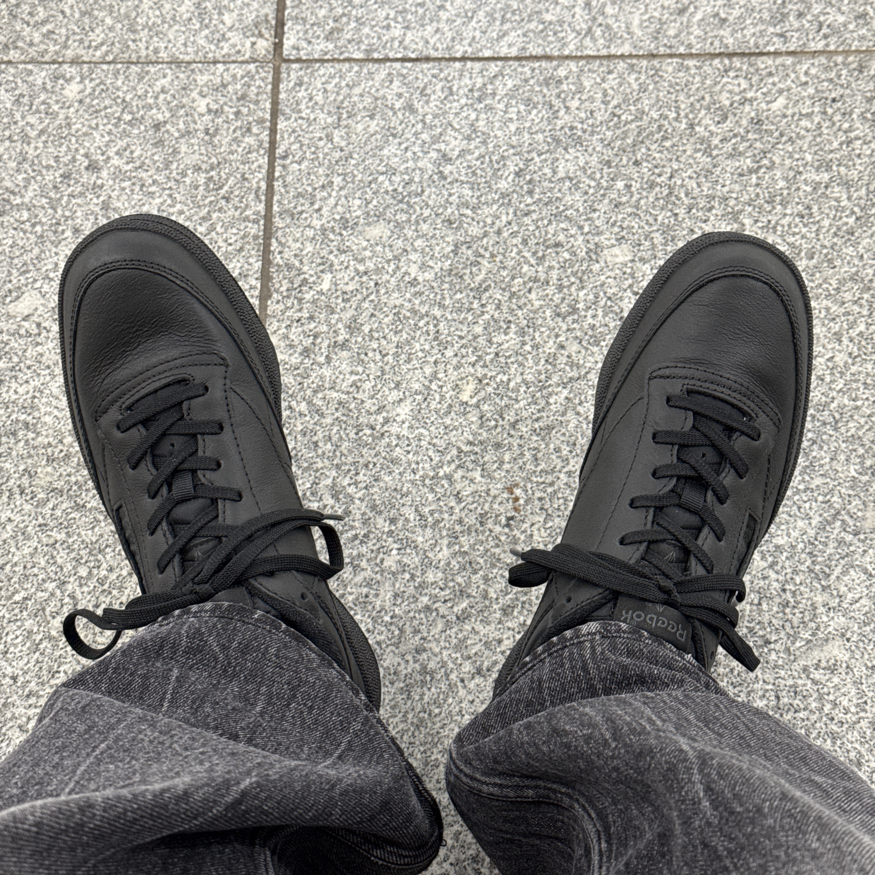 Reebok Club C 85 Black, Reebok Club C 85 Triple Black 착용 스타일