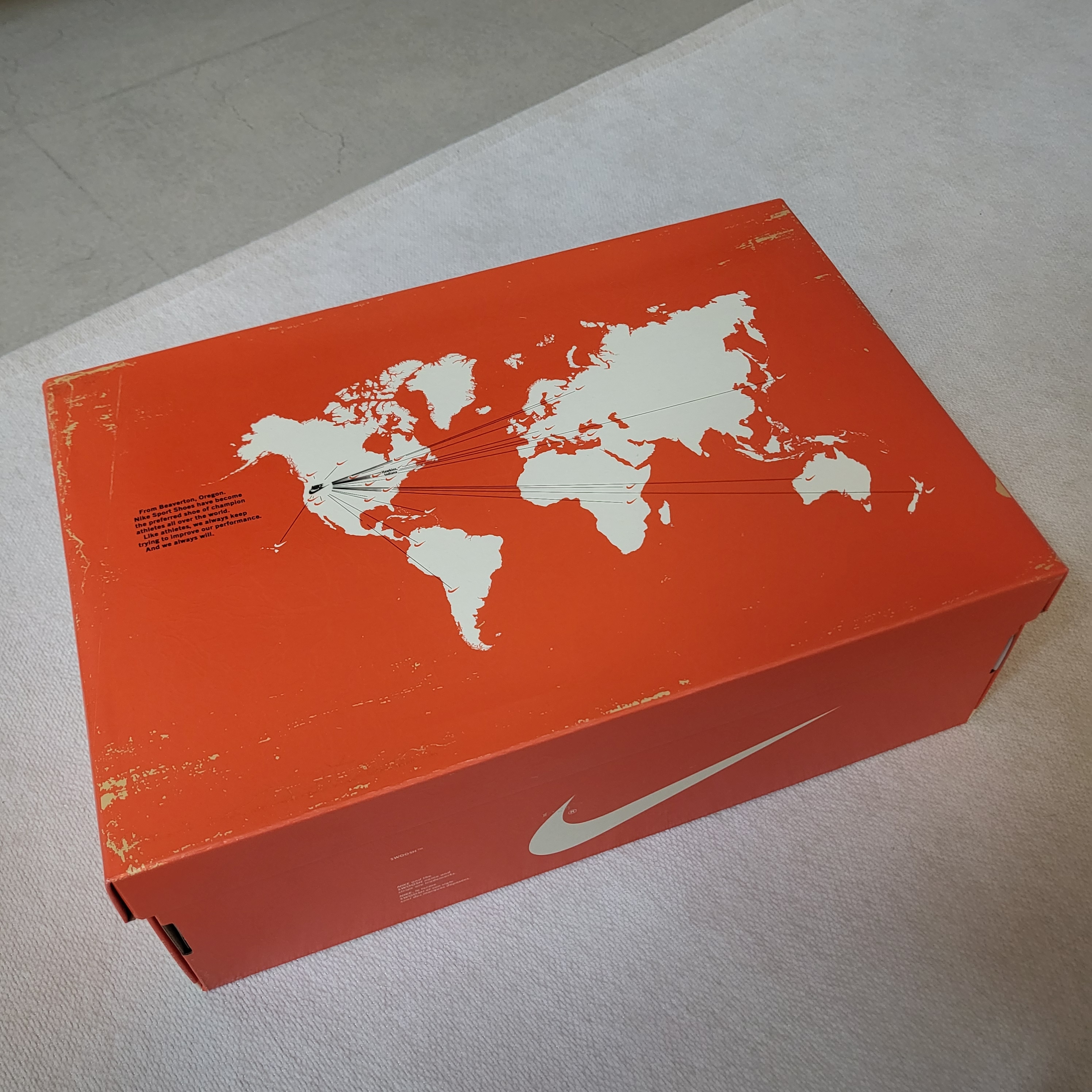 Nike x Stranger Things Dunk Low Phantom and Midnight Navy 착용 스타일 - 6