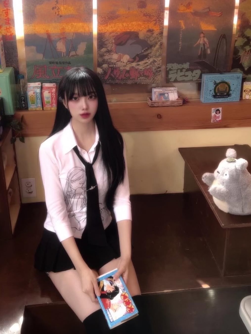 [KREAM 단독] Bonnae Women Three-quarter sleeve shirt White 착용 스타일