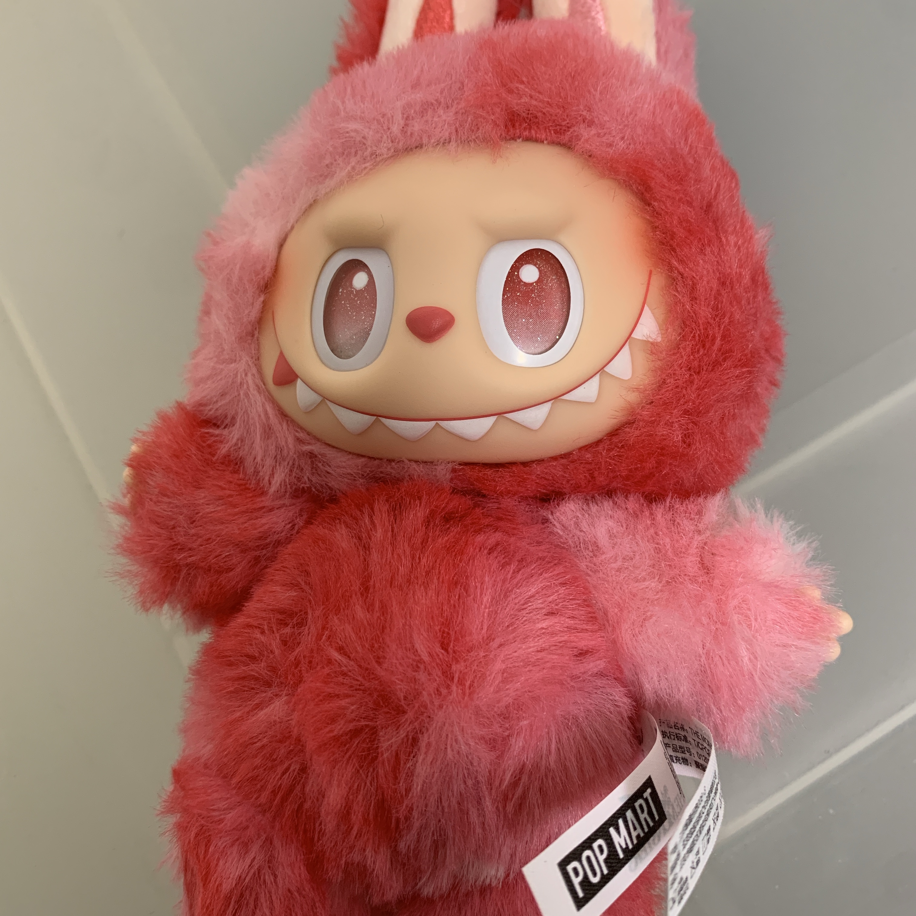 Pop Mart Labubu The Monsters Highlight Series Love Keyring (Opened Case) 착용 스타일
