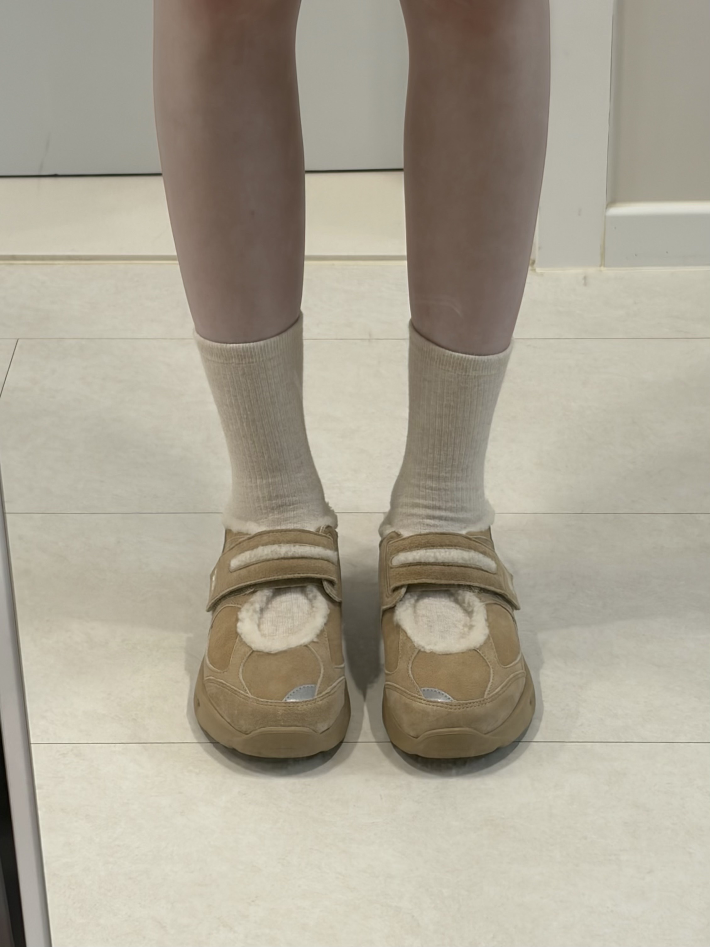 (W) New Balance Winter Breeze SD2205 Beige 착용 스타일 - 2