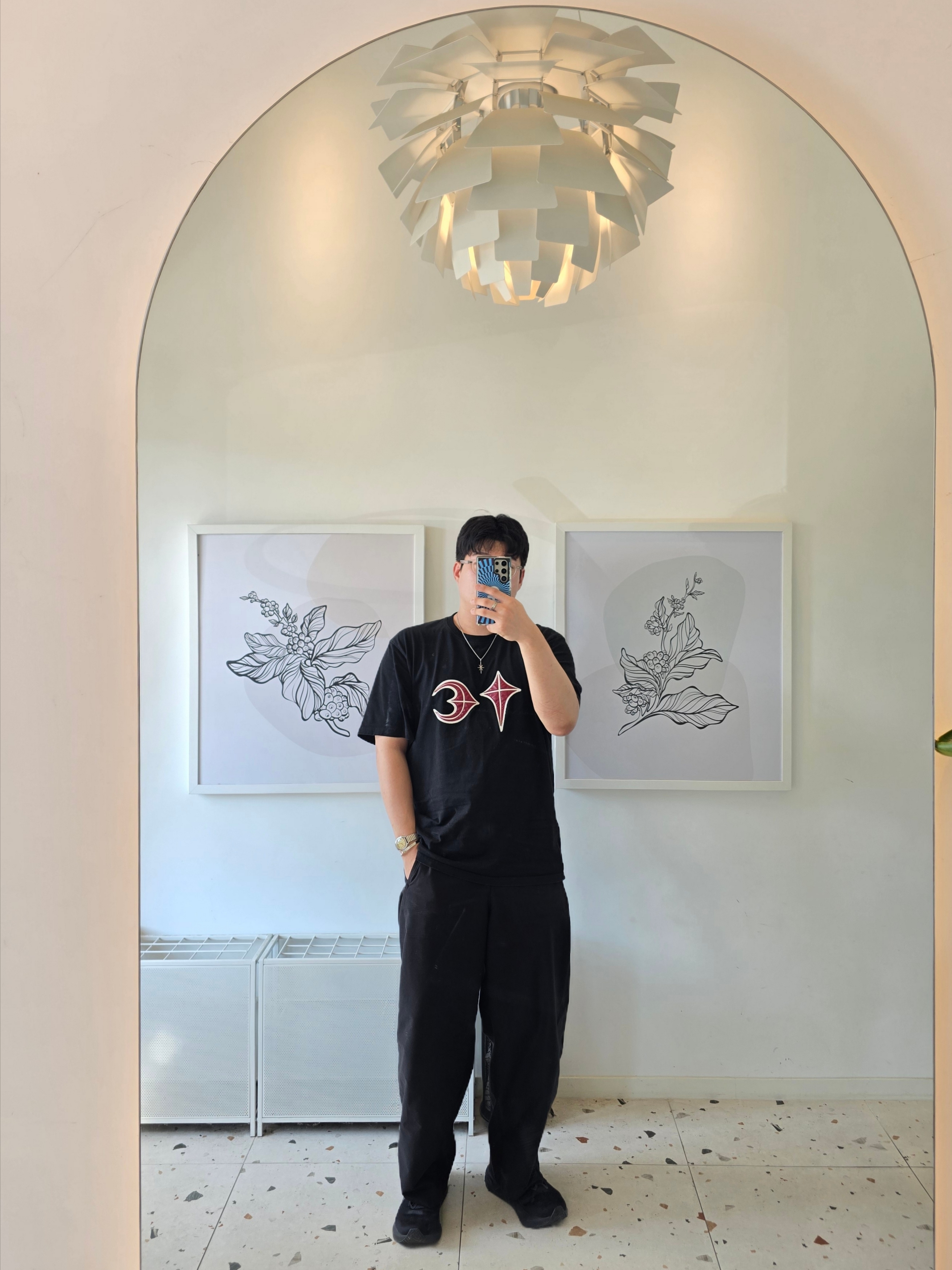Thug Club Survivor Rock T-Shirt Black, Asics Novablast 5 Black Carrier Grey 착용 스타일