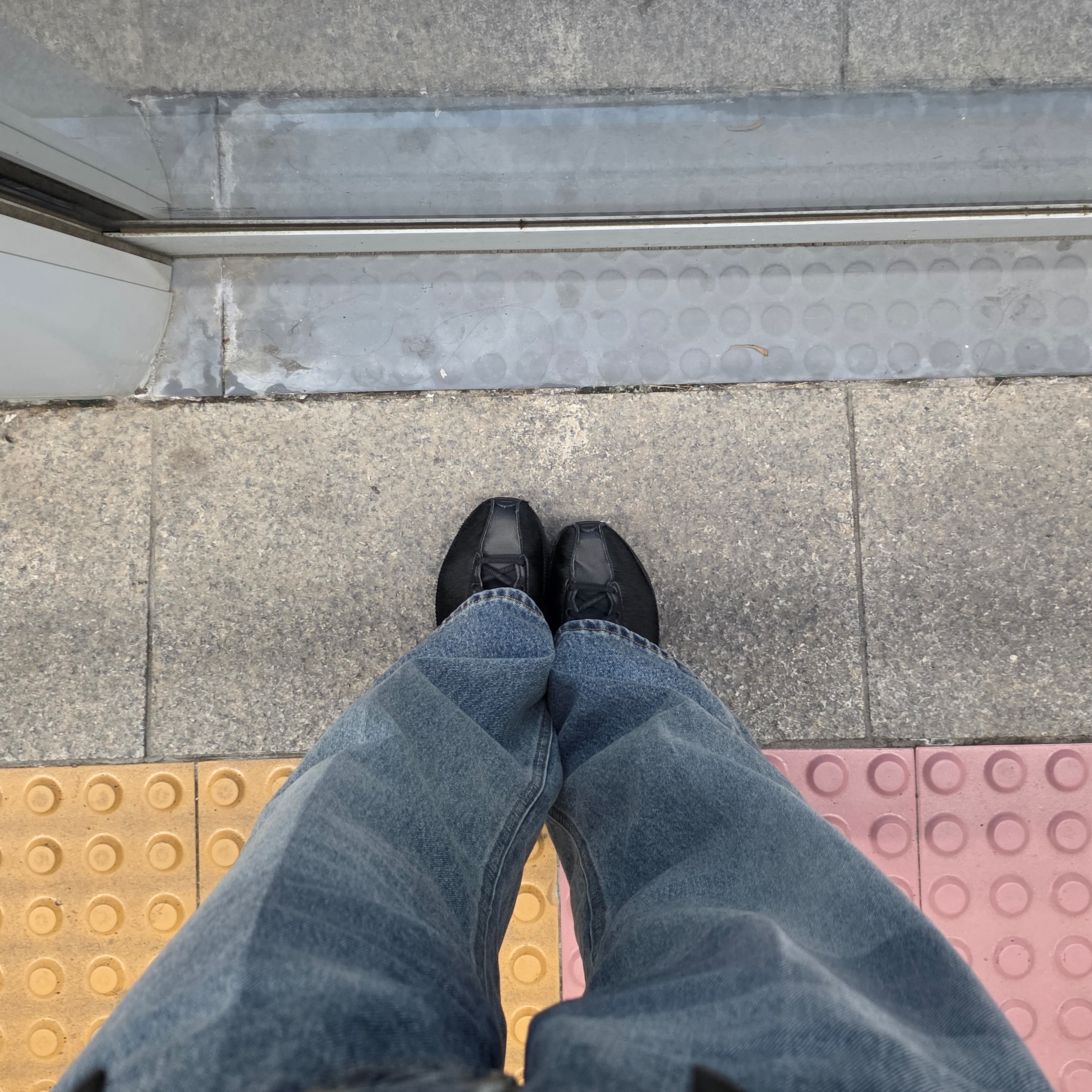 (W) Nike Air Superfly Black and Off Noir 착용 스타일