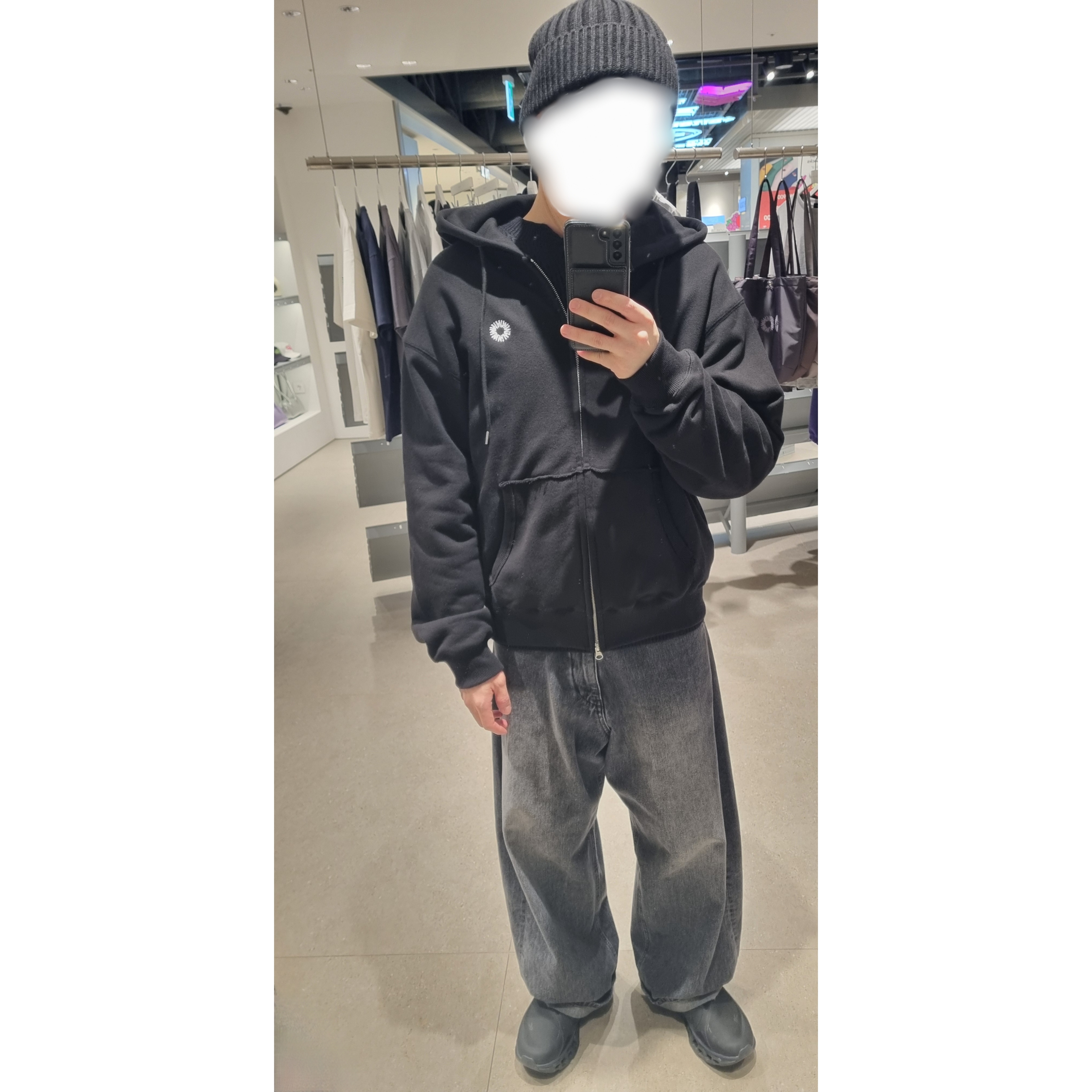 On Running x Post Archive Faction (Paf) Cloudmonster 2 Black Magnet 착용 스타일 - 1