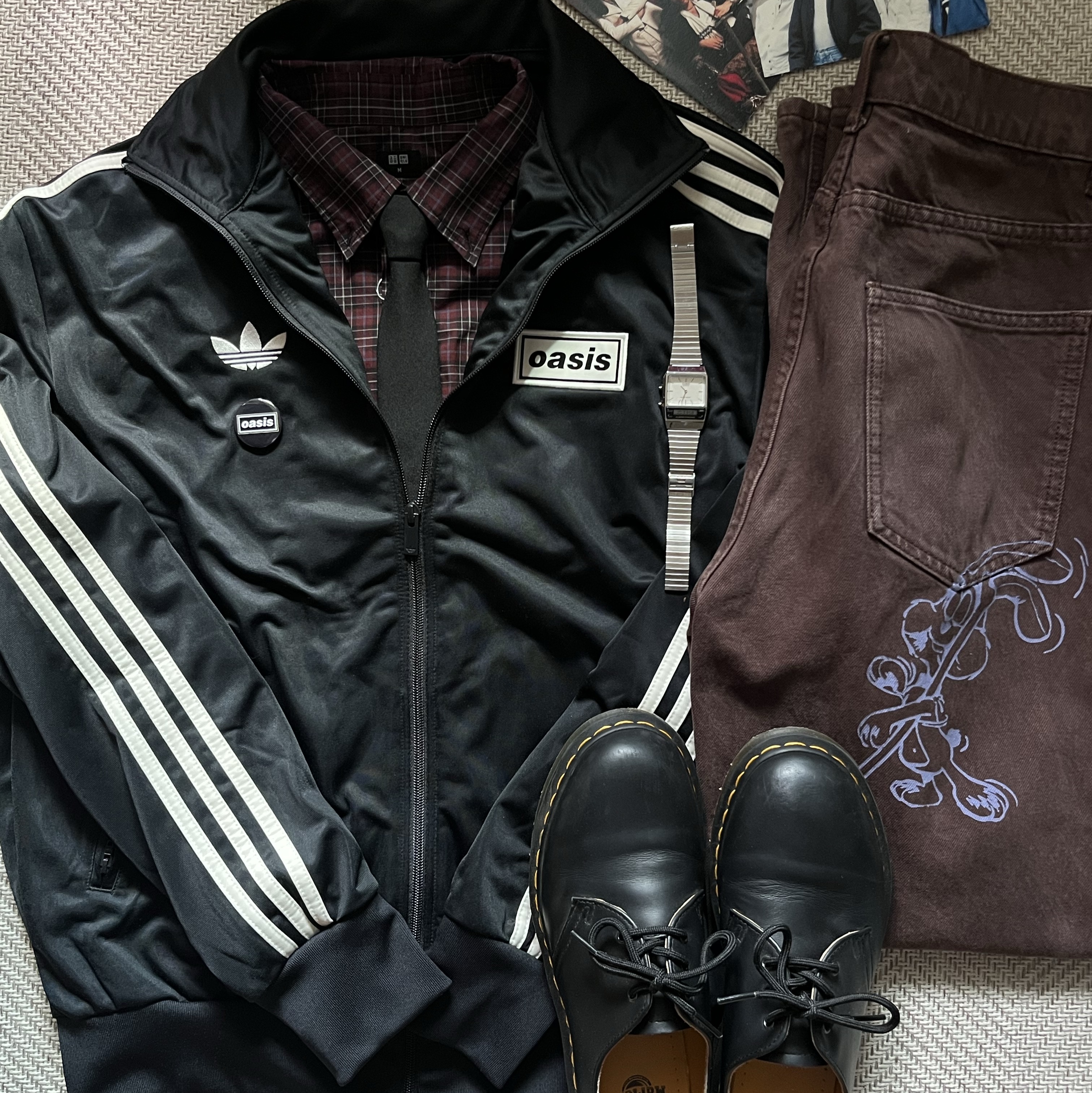 Adidas x Oasis Tour Firebird Track Top Black - KR Sizing, Dr. Martens 1461 Smooth Black 착용 스타일