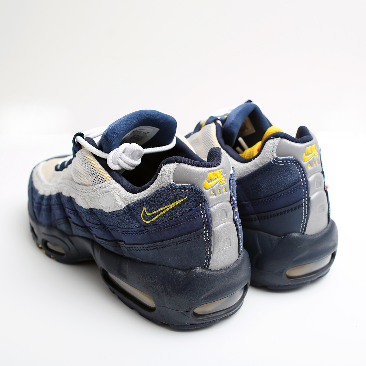 Nike x Eric Koston SB Air Max 95 Obsidian and Speed Yellow 착용 스타일 - 4