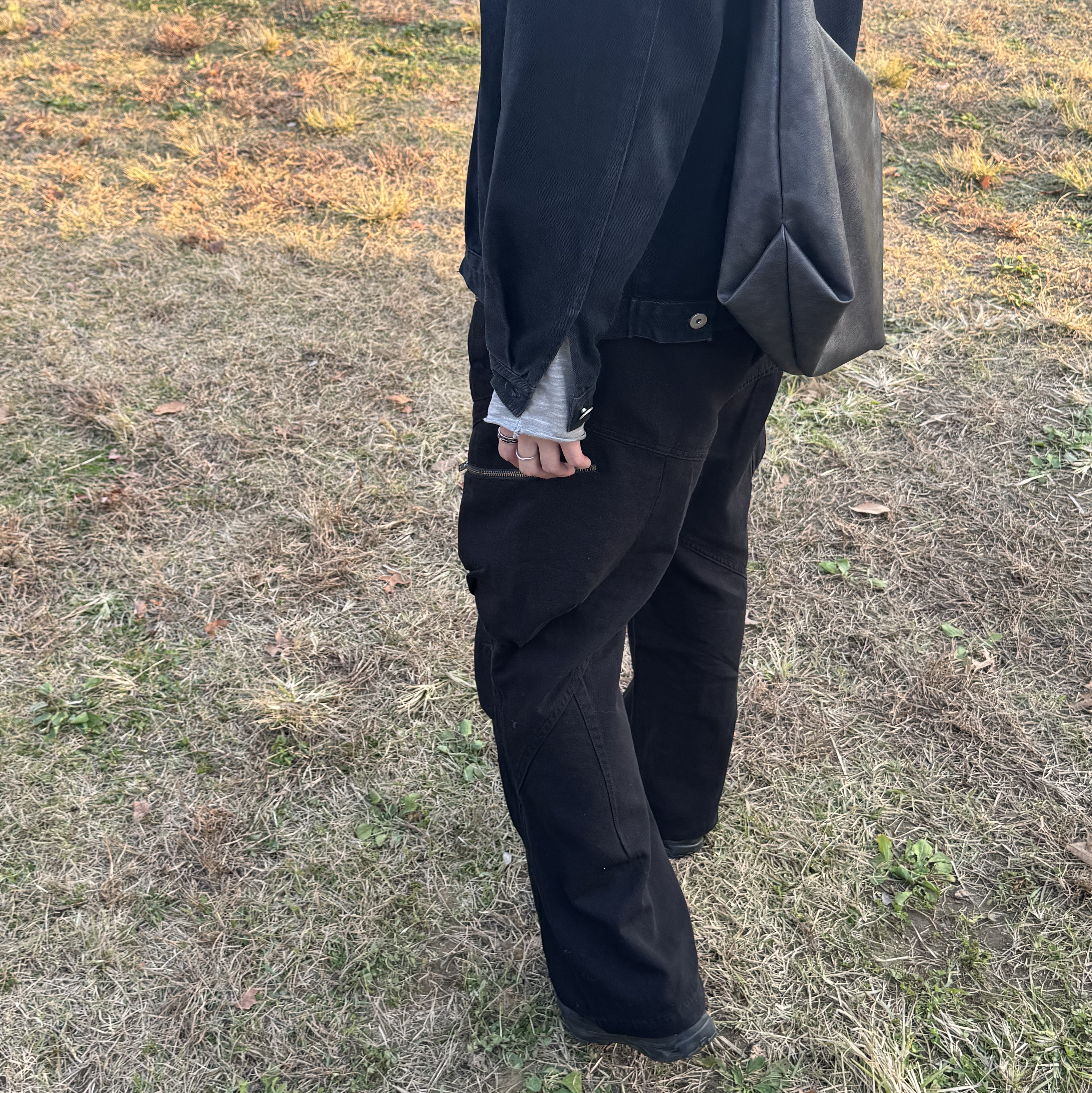 Polyteru Human Index Human Turtle Neck Hoodie Gray, On Running x Post Archive Faction (Paf) Cloudventure Peak All Black 착용 스타일