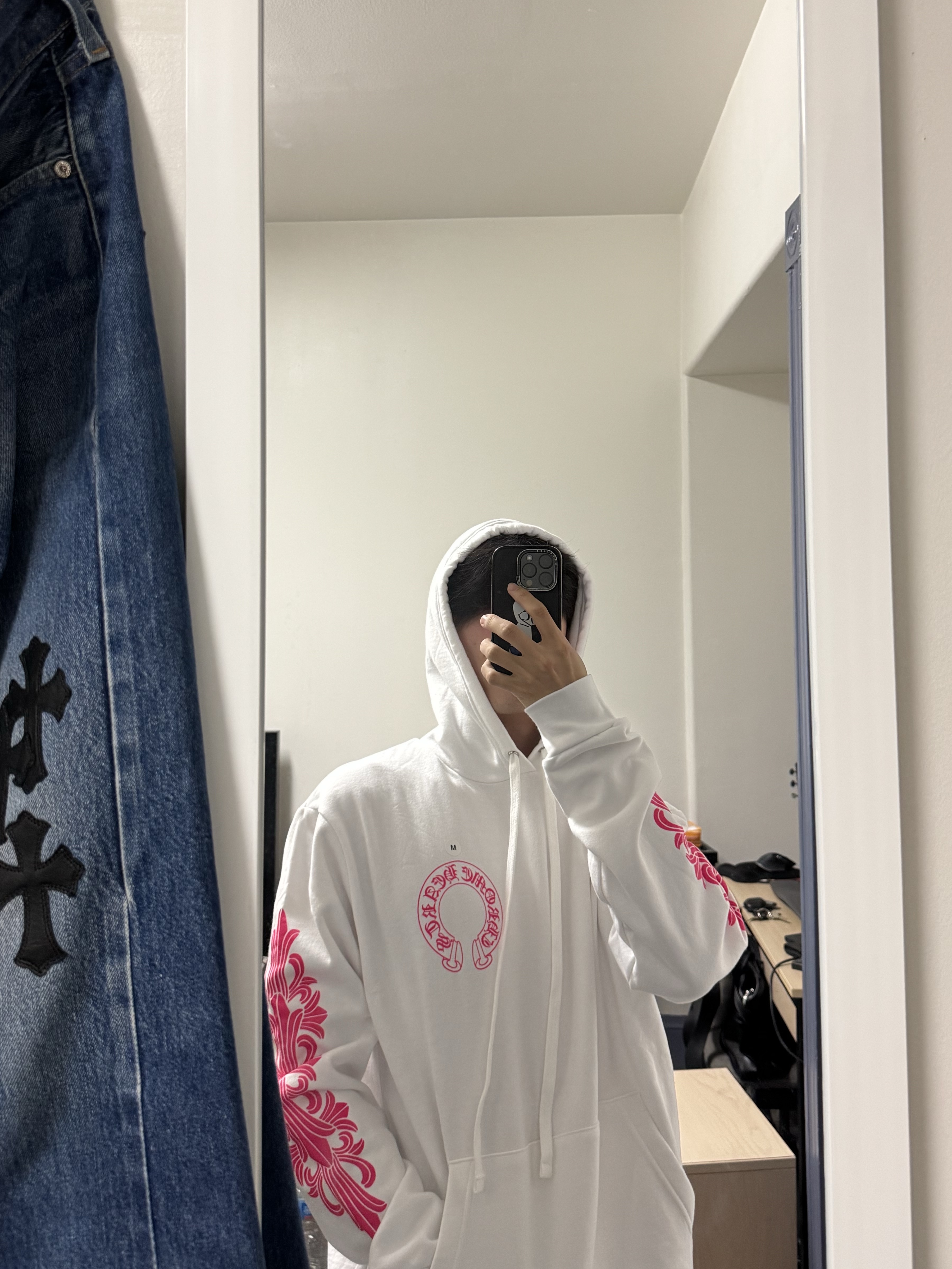 Chrome Hearts Horseshoe Logo Long Sleeve T-Shirt Black Pink 착용 스타일 - 5
