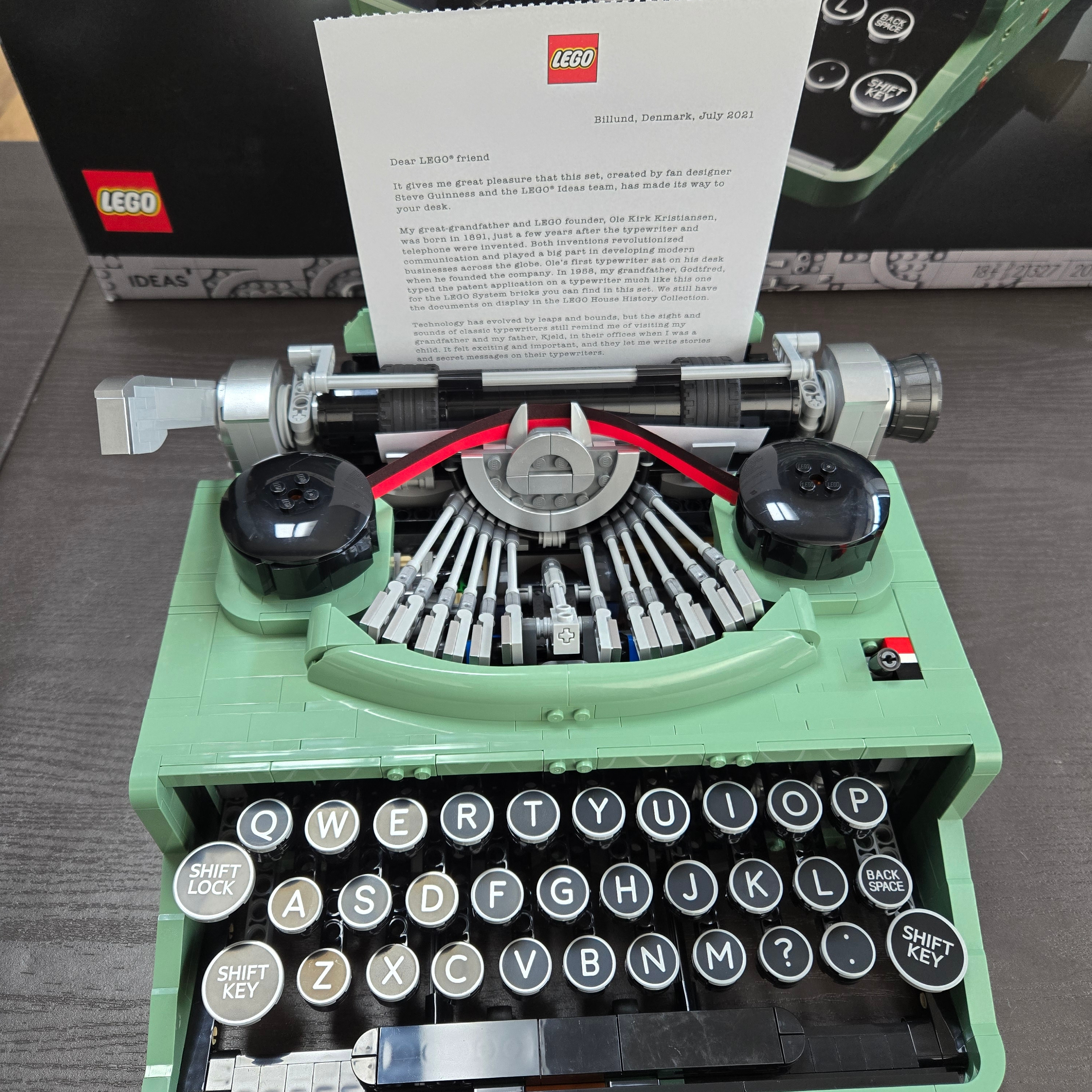 Lego Typewriter 착용 스타일 - 2