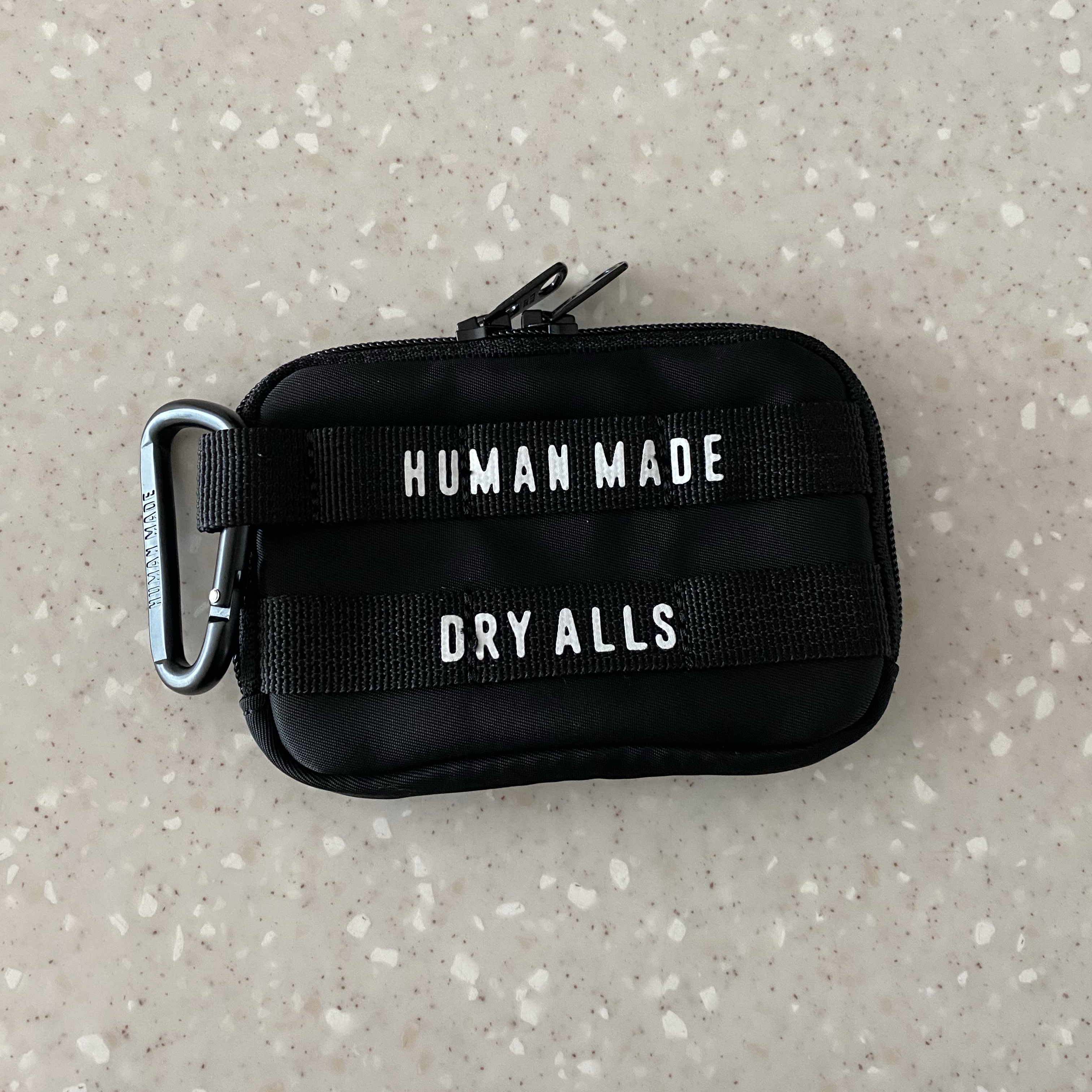 Human Made Military Card Case Black 착용 스타일