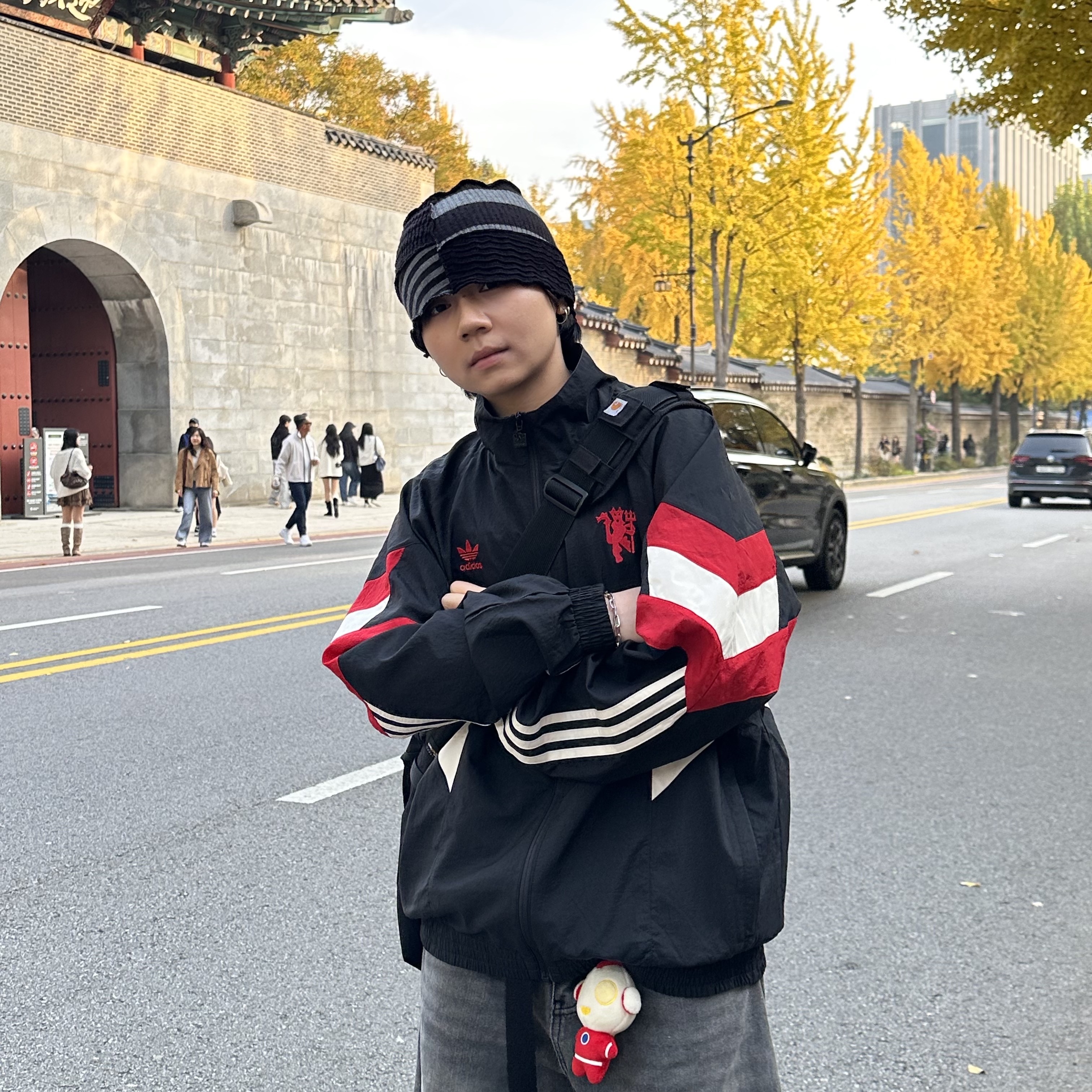 Adidas Manchester United Originals Track Top Black Red - KR Sizing 착용 스타일 - 1