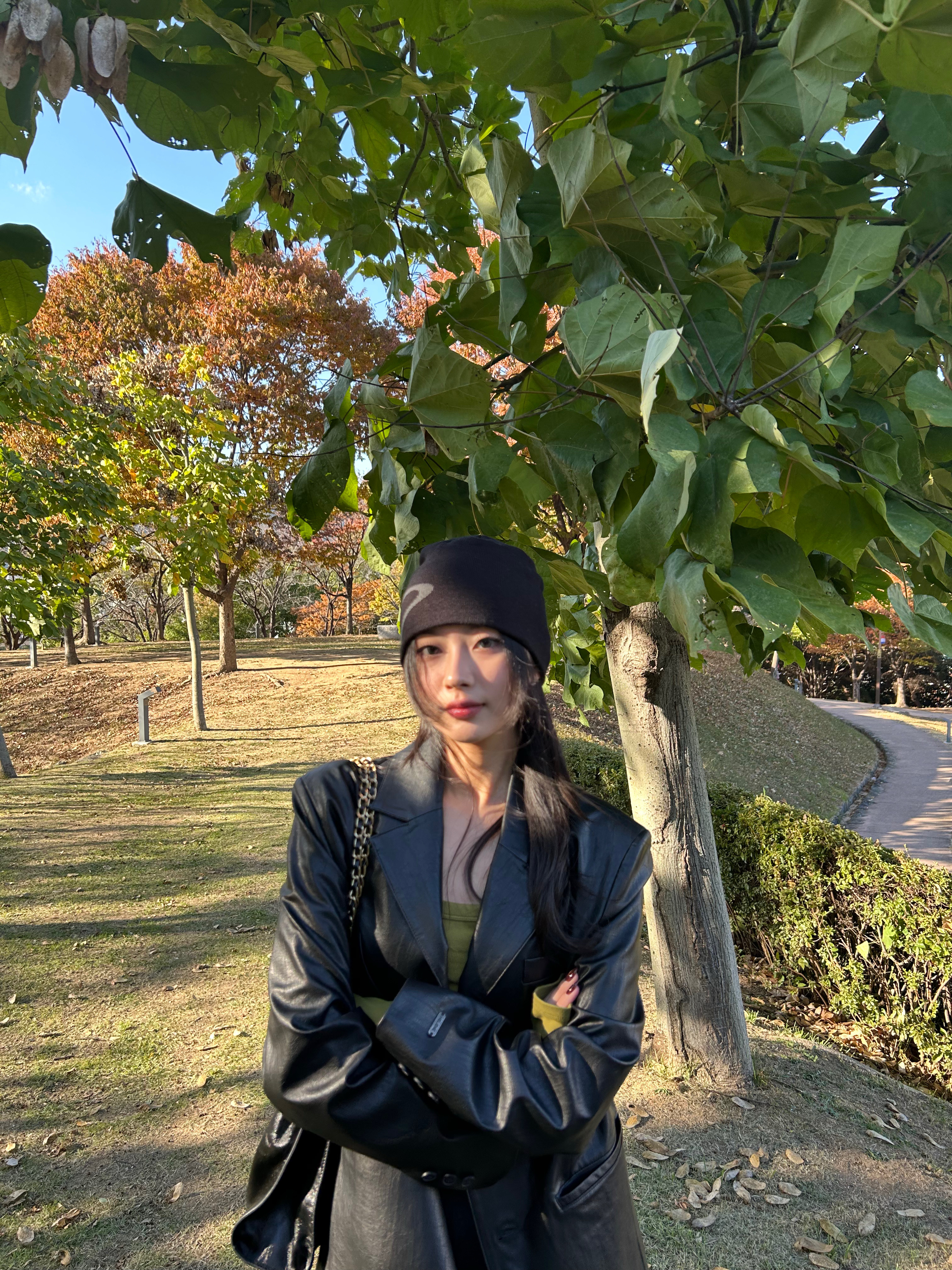 Mischief Wide Rhombus Beanie Black 착용 스타일 - 1