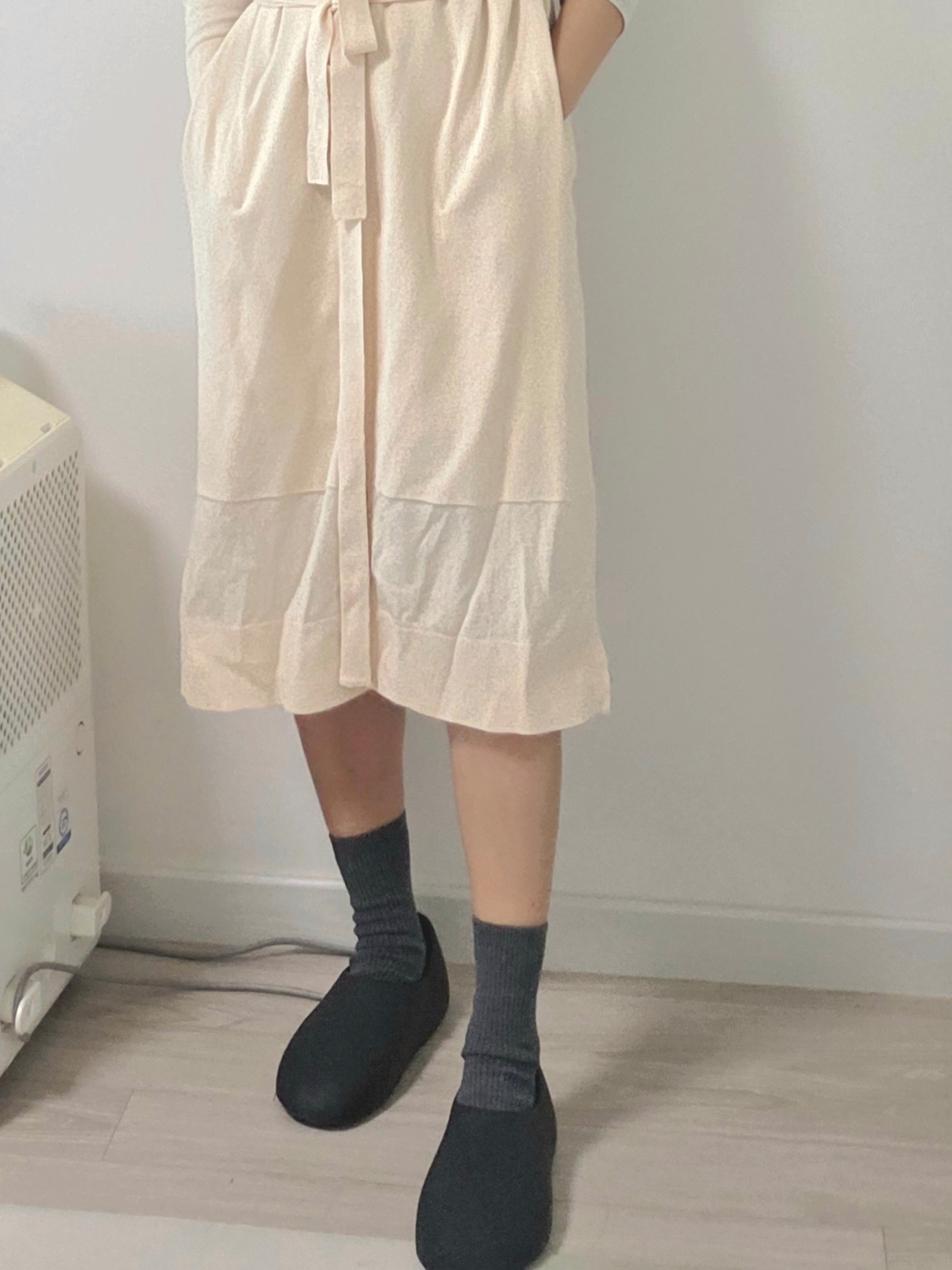 Yeezy SL-01 Black 착용 스타일