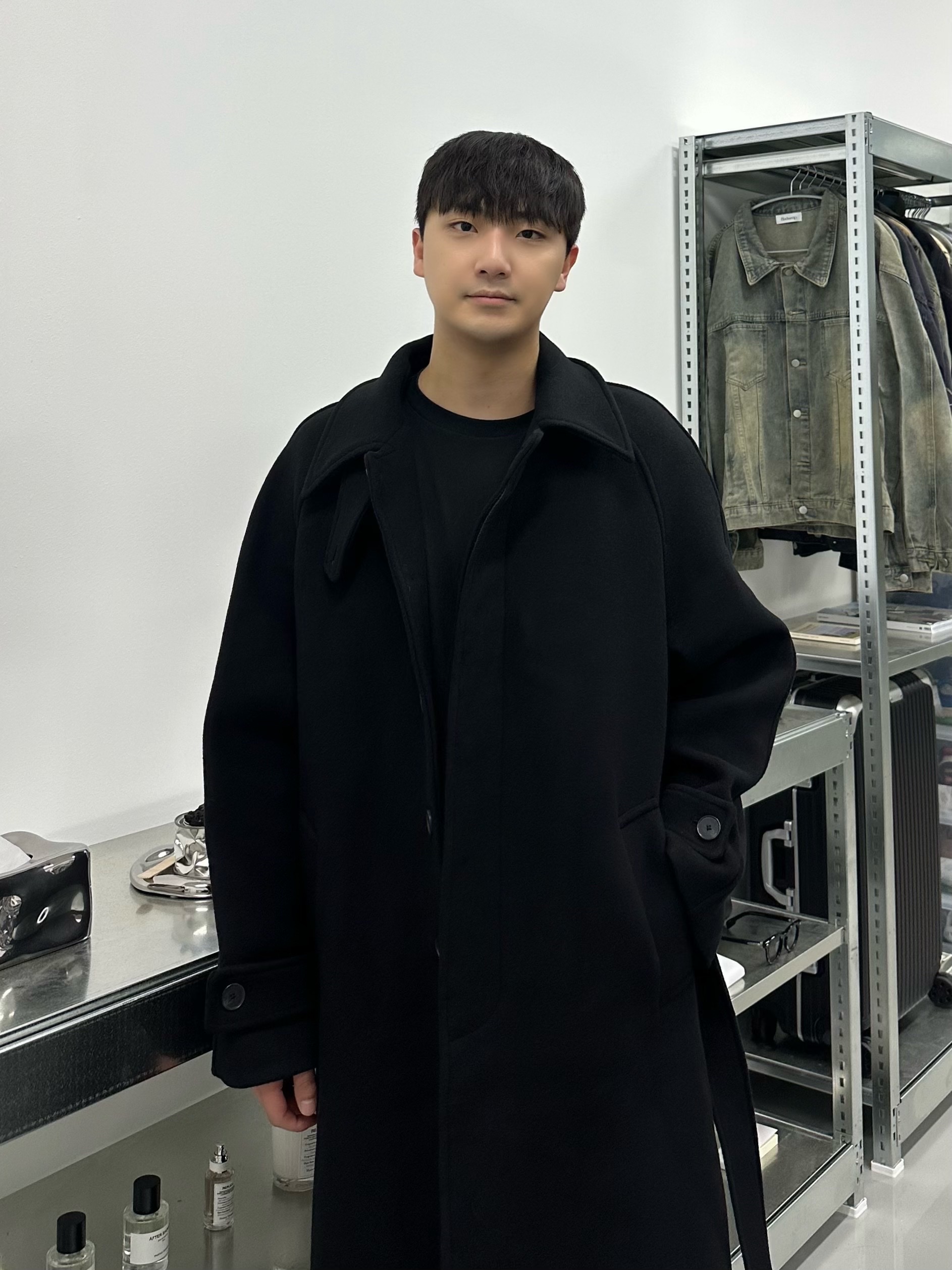 Maison Mihara Yasuhiro Peterson OG Sole Canvas Low Sneakers Black 착용 스타일 - 3