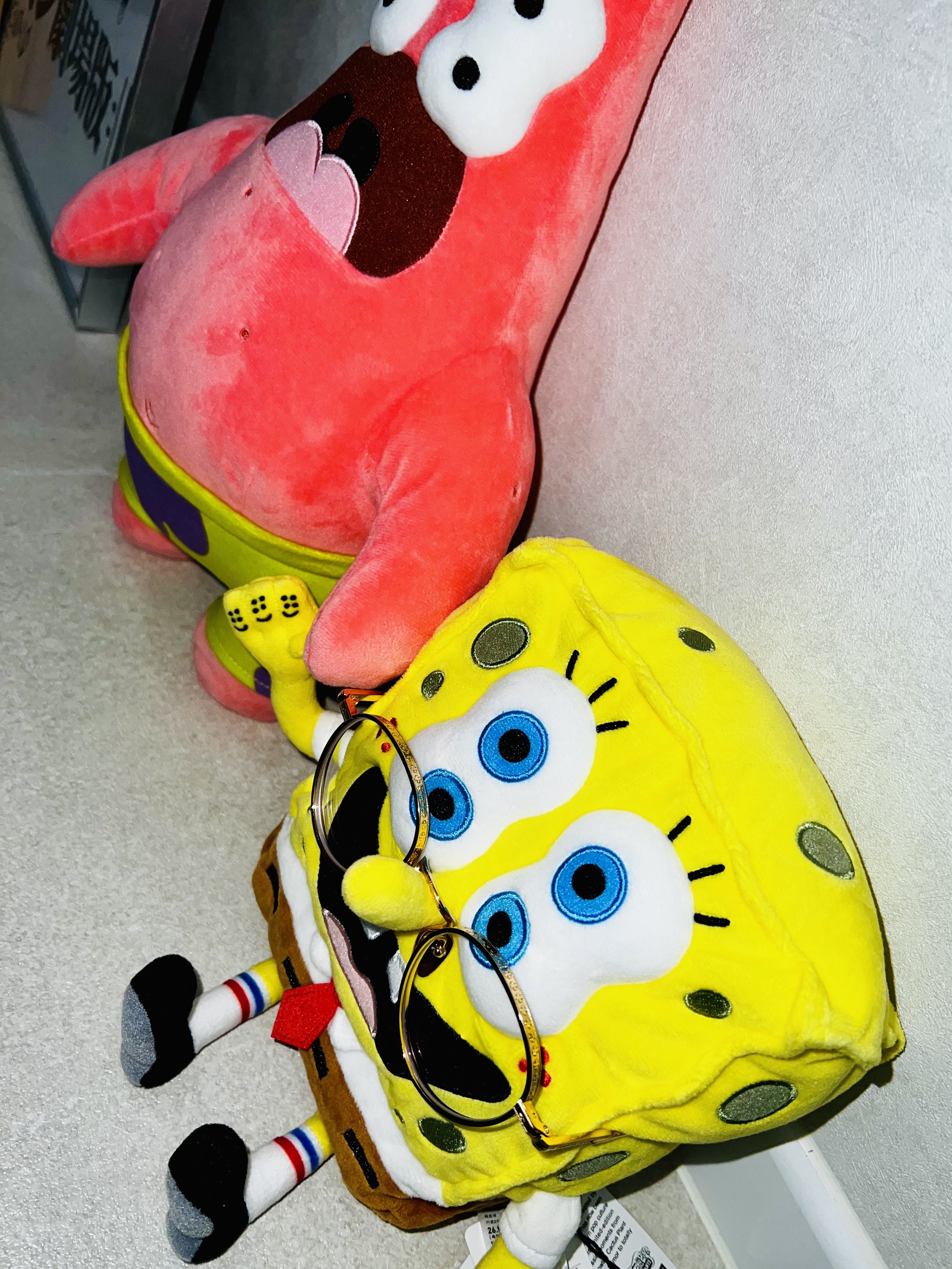 Uniqlo UT x CPFM x SpongeBob Plush Toy SpongeBob, Chrome Hearts Thick Gold Plated Matte Gold Plated 착용 스타일 - 2
