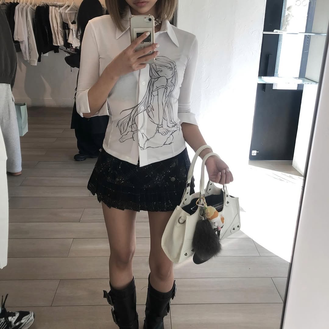 [KREAM 단독] Bonnae Women Three-quarter sleeve shirt White 착용 스타일