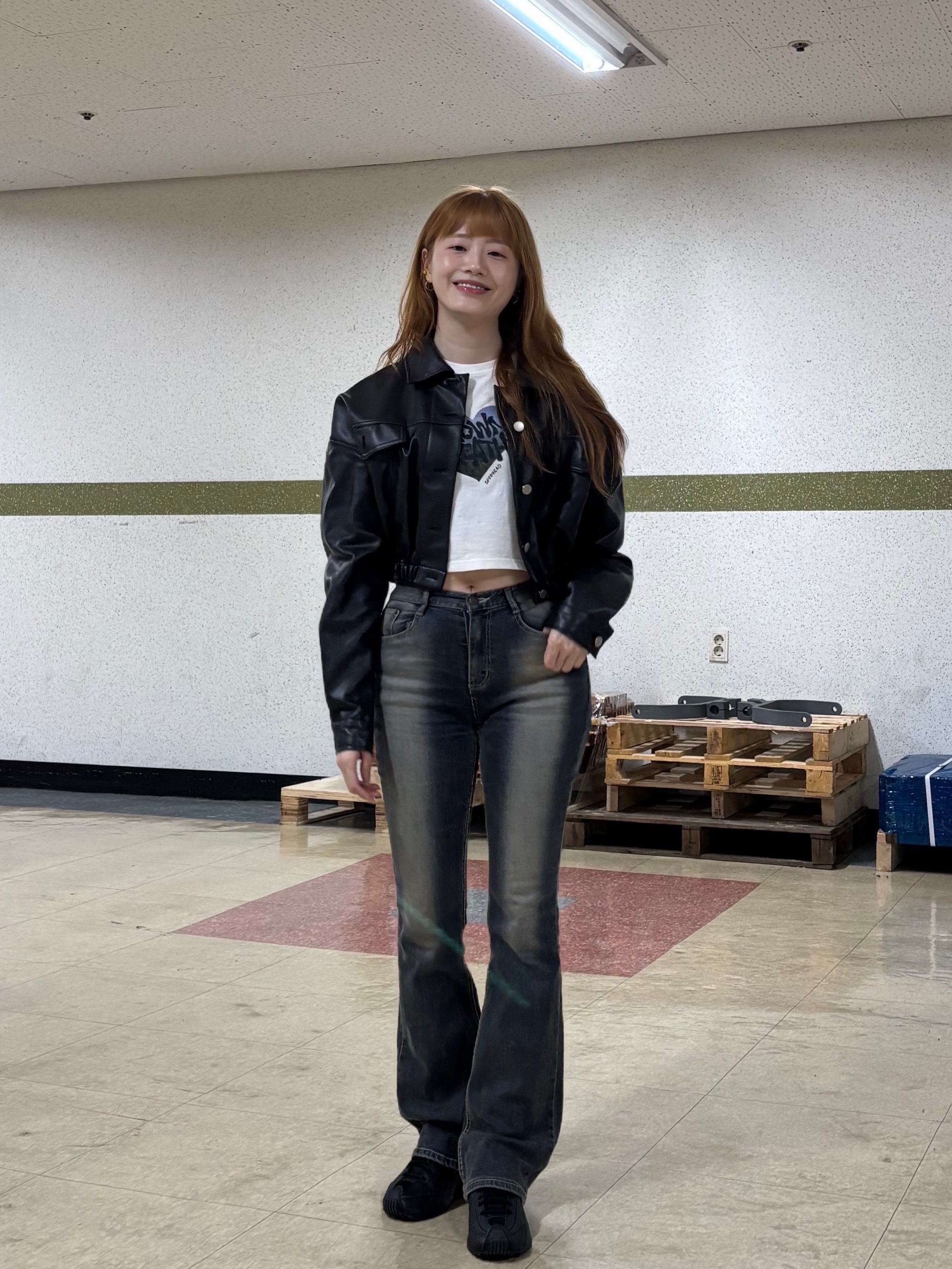 (W) Nike Shox R4 Black 착용 스타일 - 2