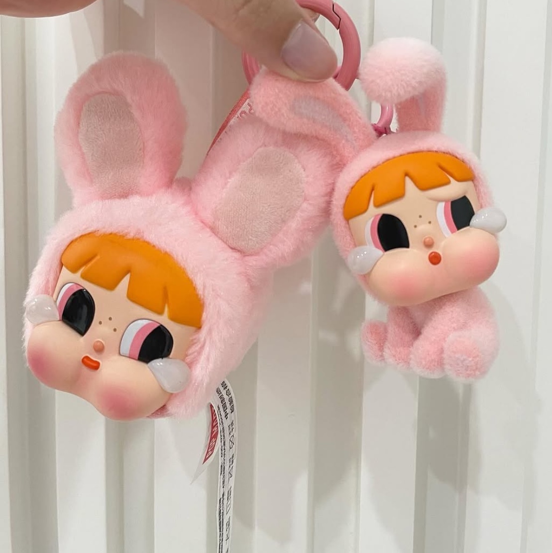 Pop Mart Crybaby x Powerpuff Girls Series Keyring Bunny Blossom (Opened Case) 착용 스타일