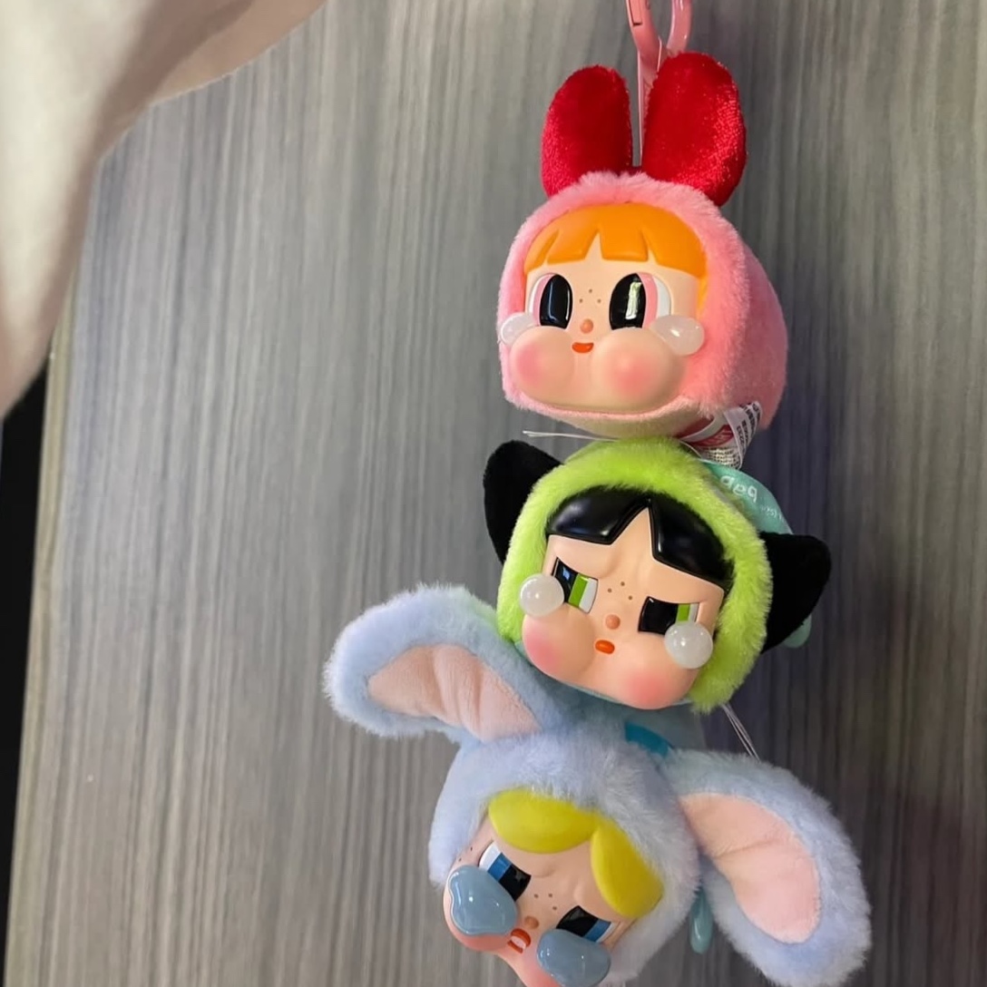 Pop Mart Crybaby x Powerpuff Girls Series Keyring Buttercup (Opened Case), Pop Mart Crybaby x Powerpuff Girls Series Keyring Bunny Bubbles (Opened Case) 착용 스타일