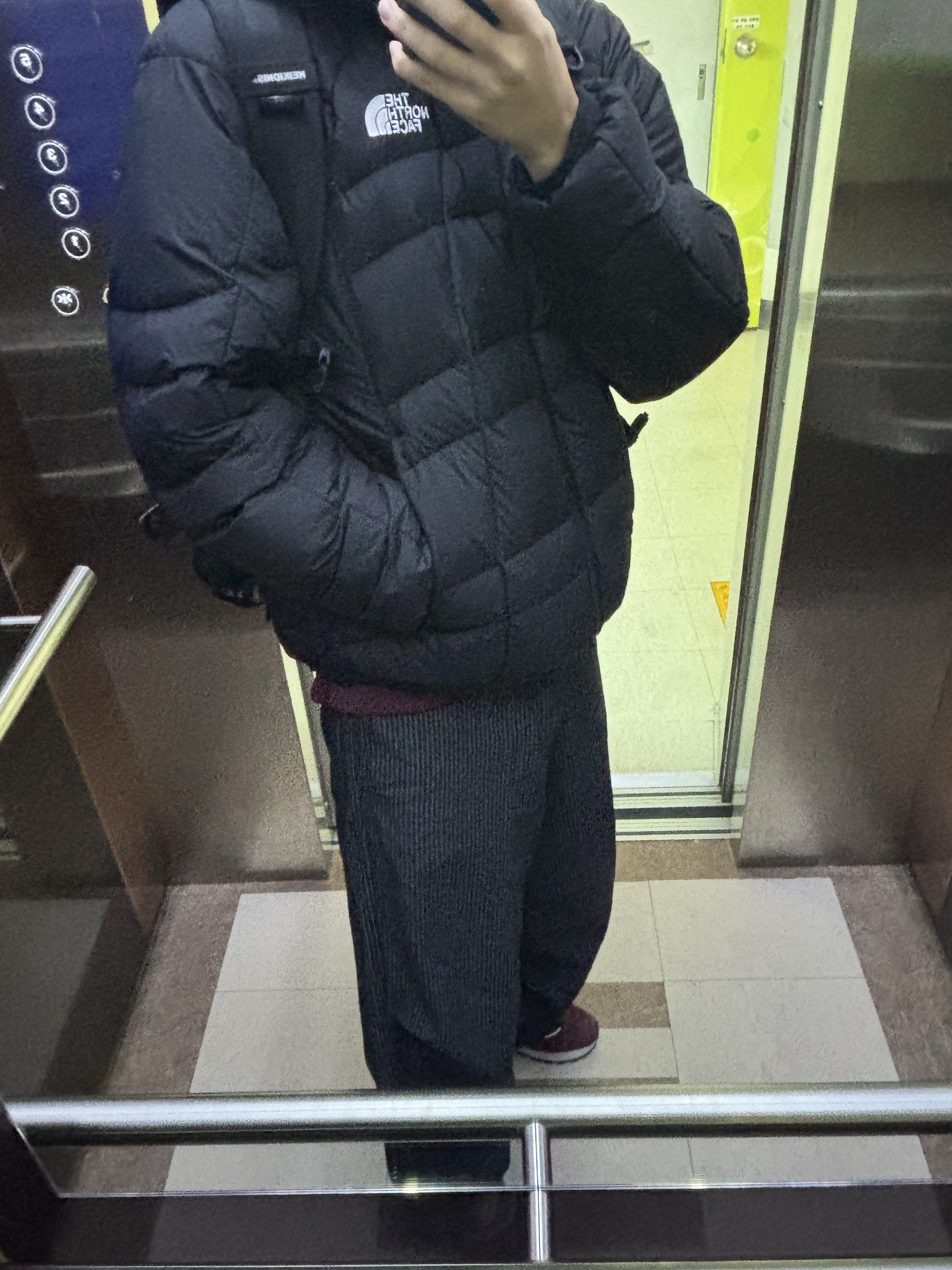 The North Face White Label Daydrive EX On Jacket Black - 25FW, New Balance 574 Legacy Burgundy 착용 스타일