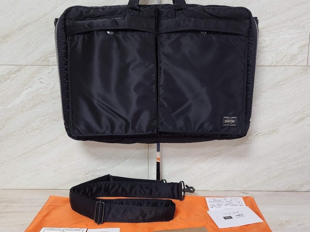 Porter Tanker 2Way Briefcase Black, Porter Tanker 2Way Briefcase Black 착용 스타일 - 3