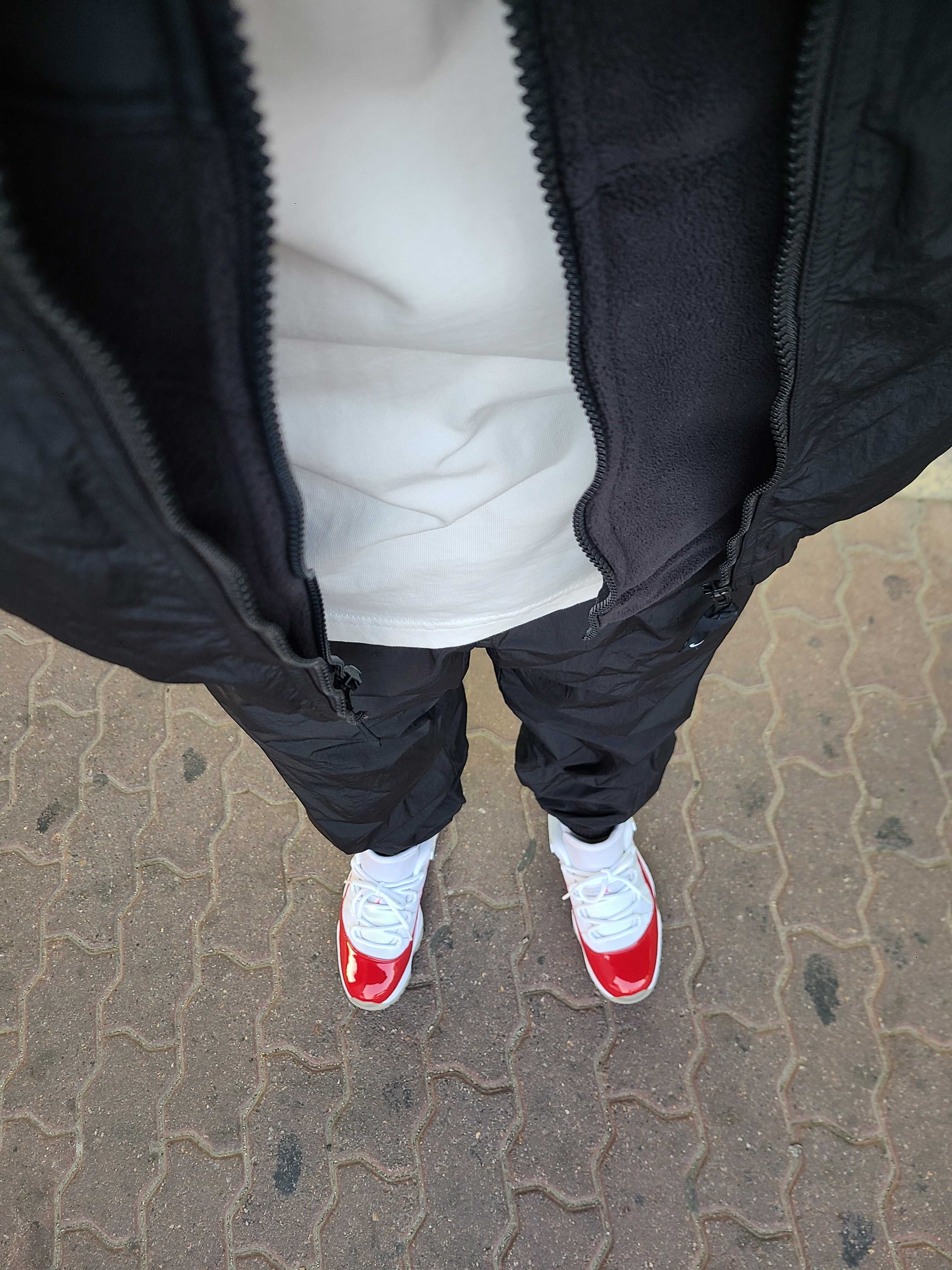 Nike M NRG Track Jacket Black, Nike M NRG Track Pants Black 착용 스타일 - 1