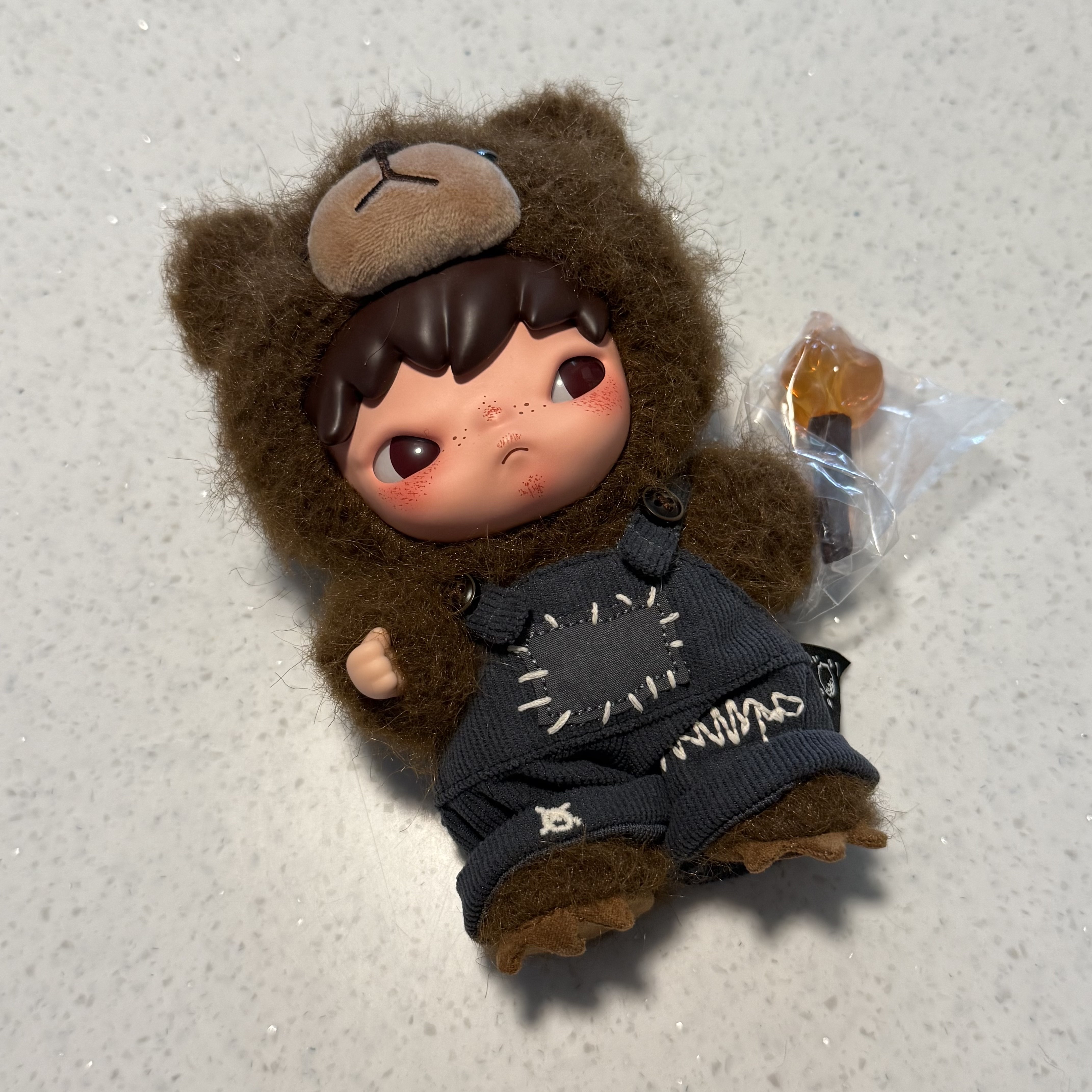 Pop Mart Hirono Living Wild-Fight For Joy Plush Doll 착용 스타일 - 1