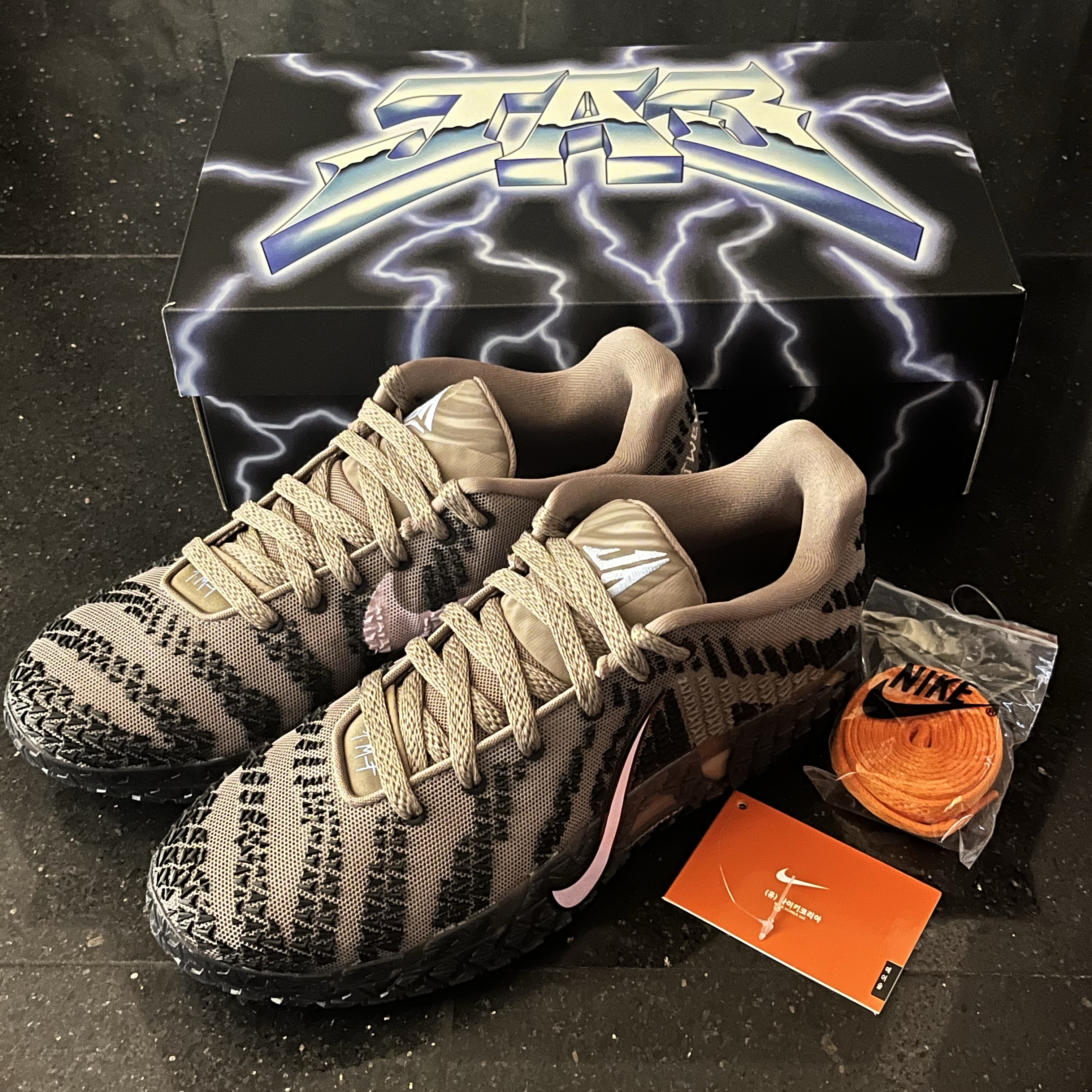 Nike Ja 3 EP Mink Brown Pink Foam 착용 스타일 - 1