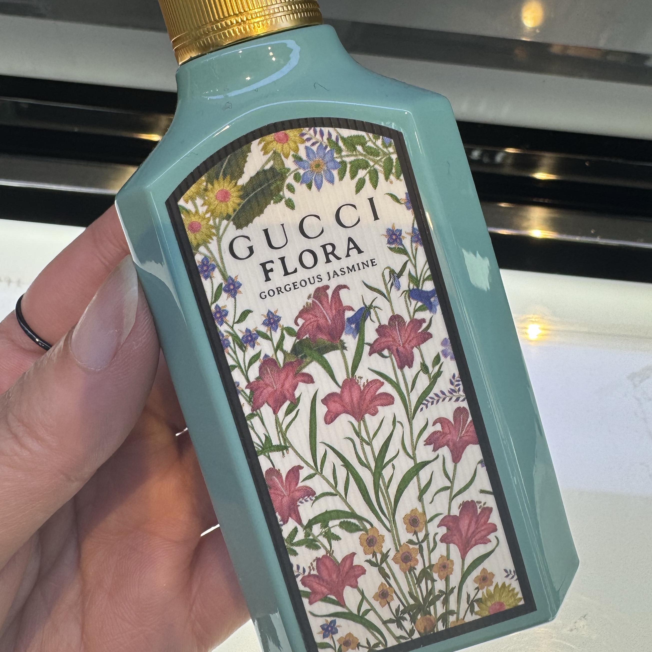 Gucci Flora Gorgeous Jasmine Eau De Parfum 50ml 착용 스타일