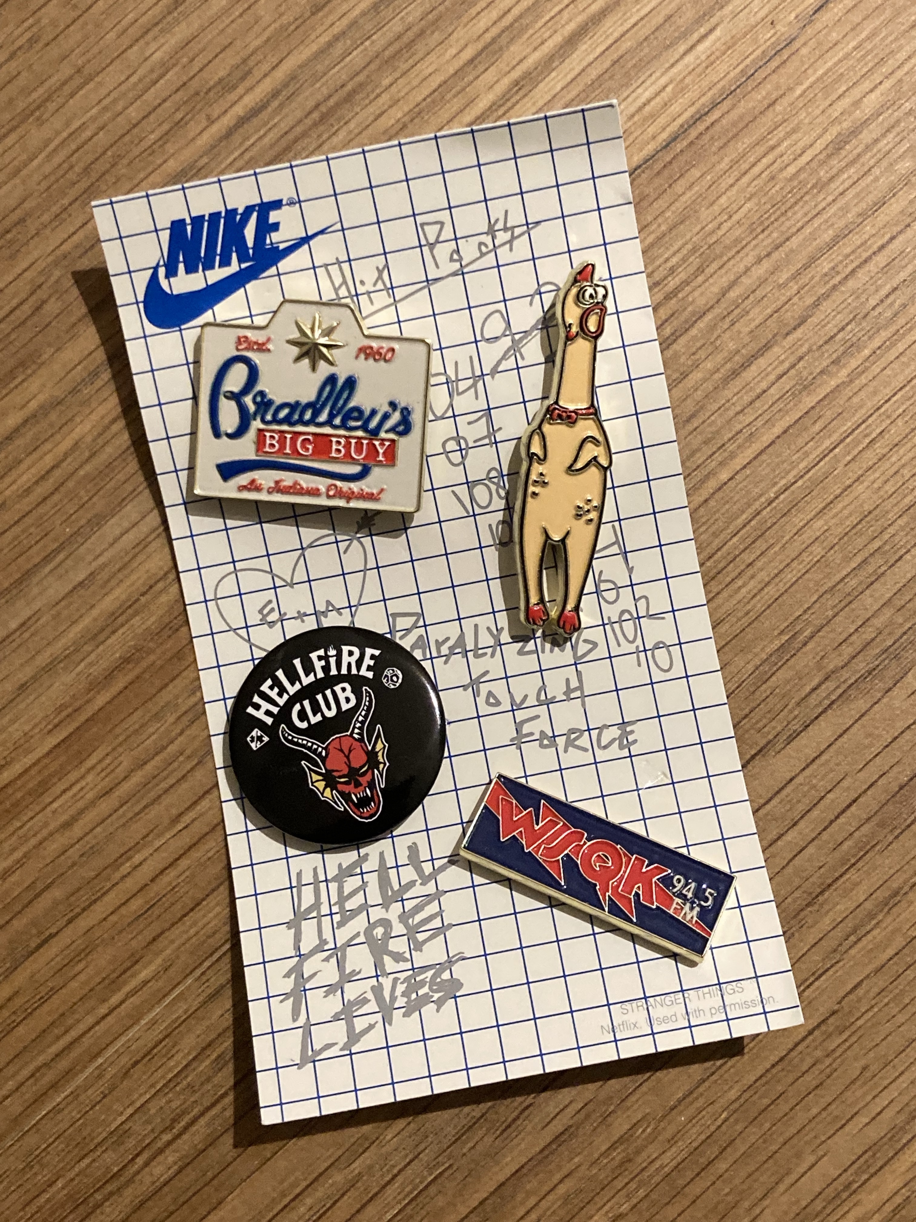 Nike x Stranger Things Dunk Low Phantom and Midnight Navy 착용 스타일 - 7