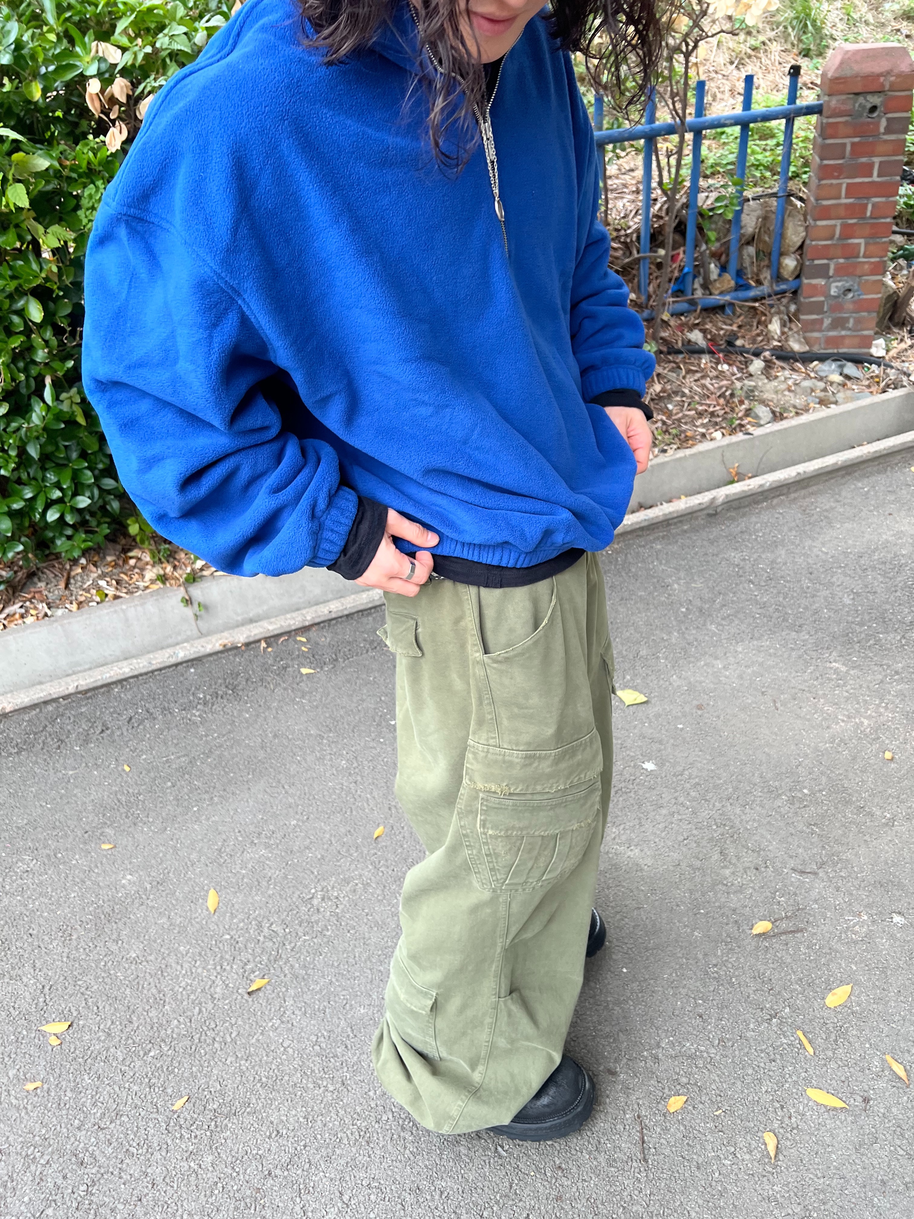 Nonnod Half Zip Fleece Blue, Nonnod Double Pocket Cargo Pants Vintage Khaki 착용 스타일 - 6