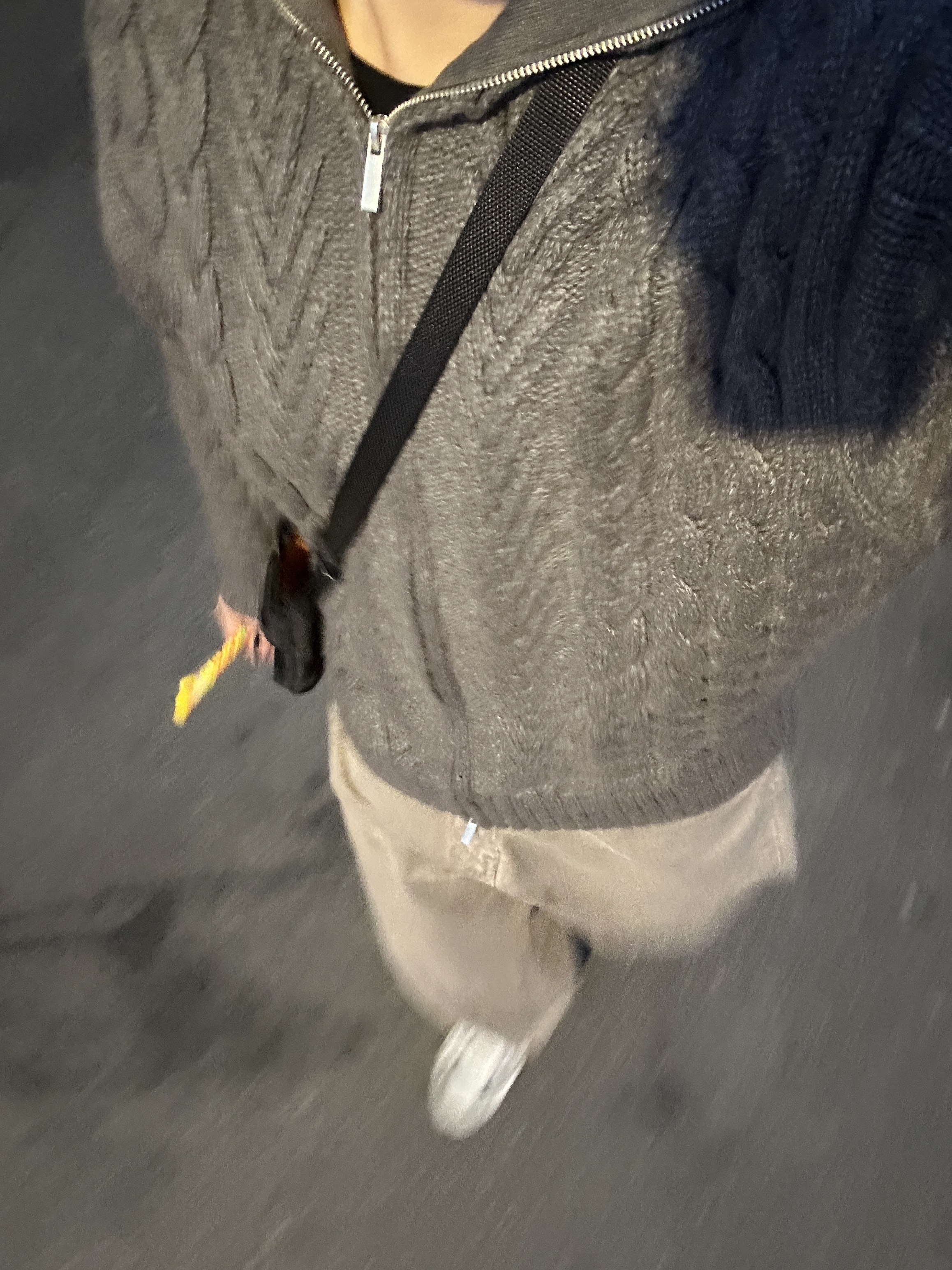Porter Force Shoulder Pouch Black 착용 스타일