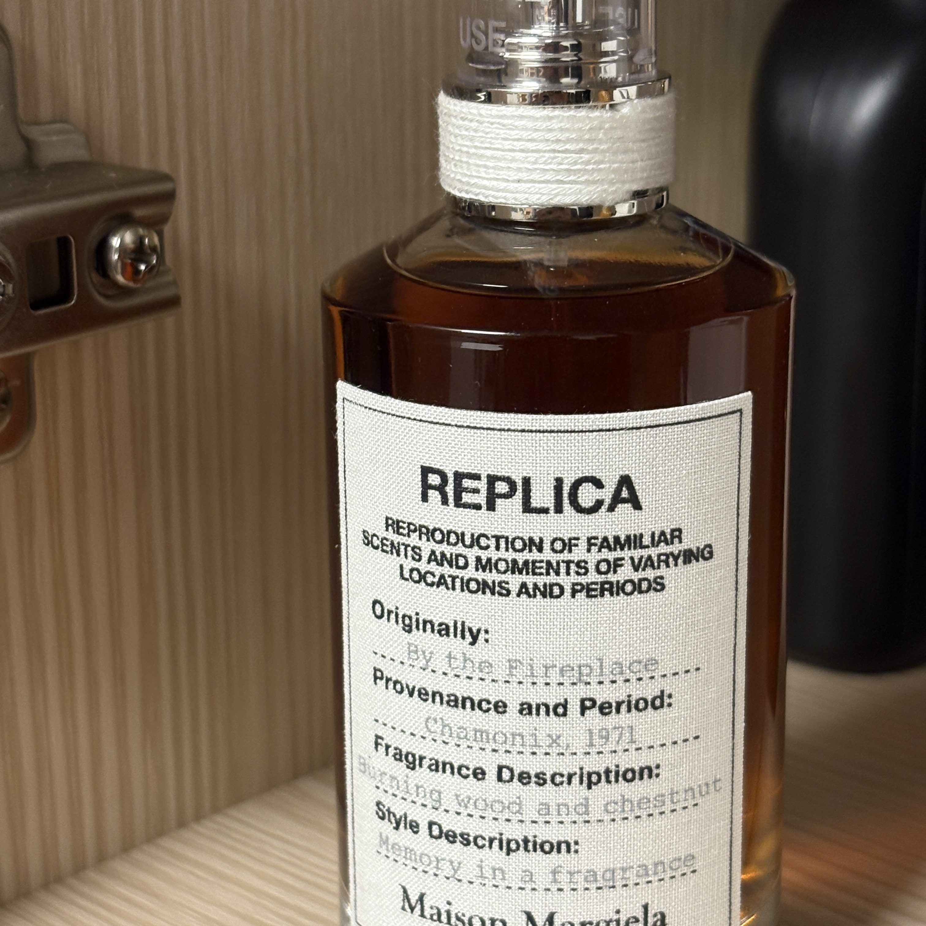 Maison Margiela Replica By The Fireplace Eau De Toilette 100ml 착용 스타일